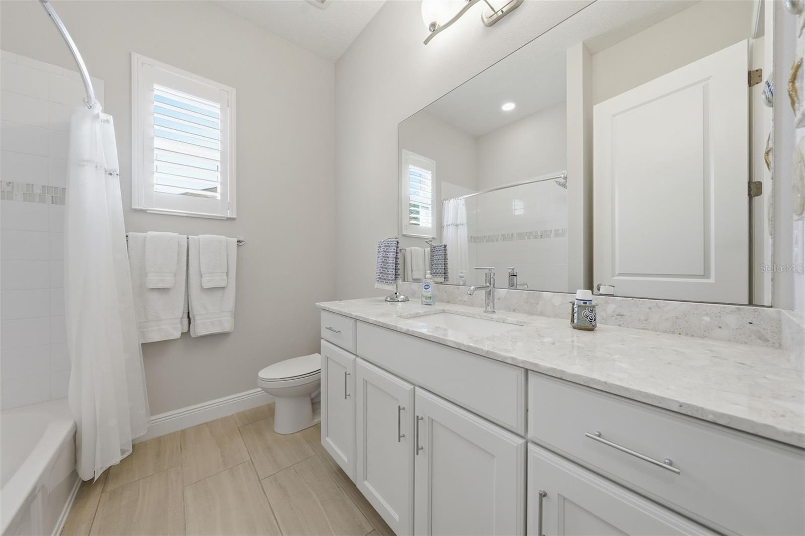 LAKES OF MOUNT DORA - Residential