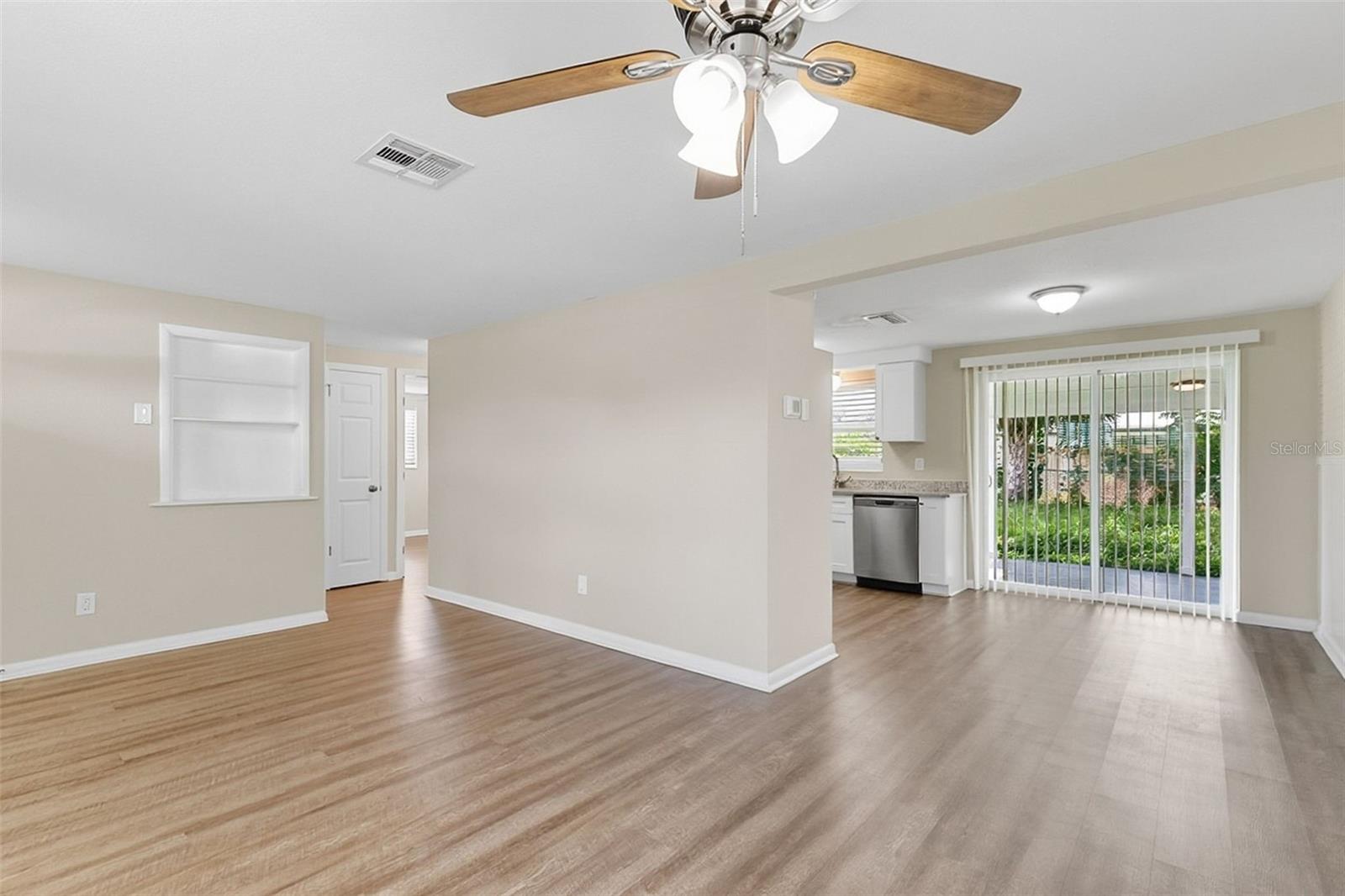 BEACON HILLS - Residential
