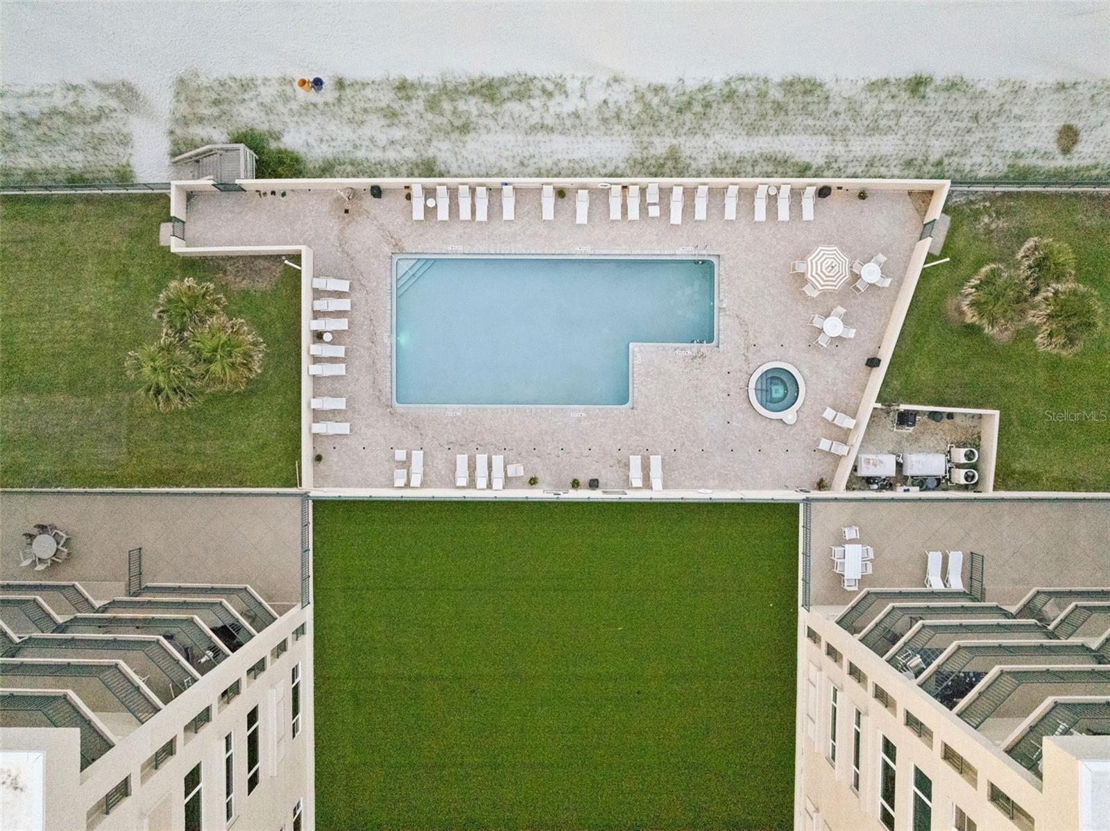 TOWERS EIGHT & NINE - Residential