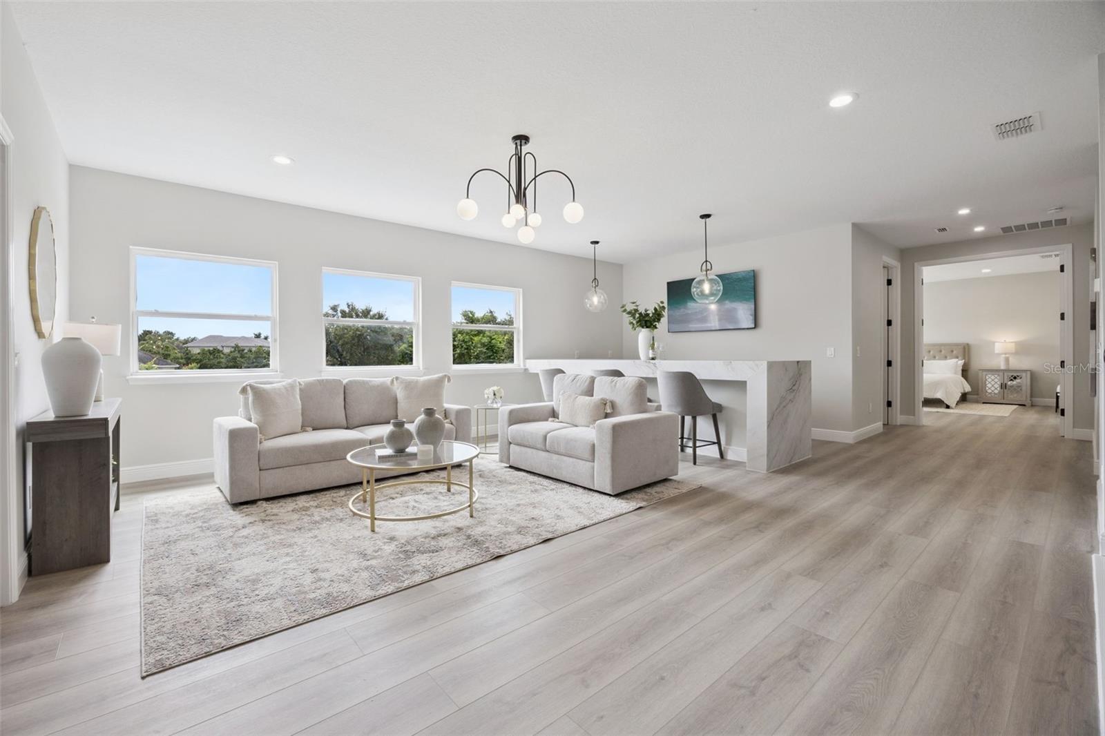 LAKE ROBERTS LNDG E - Residential