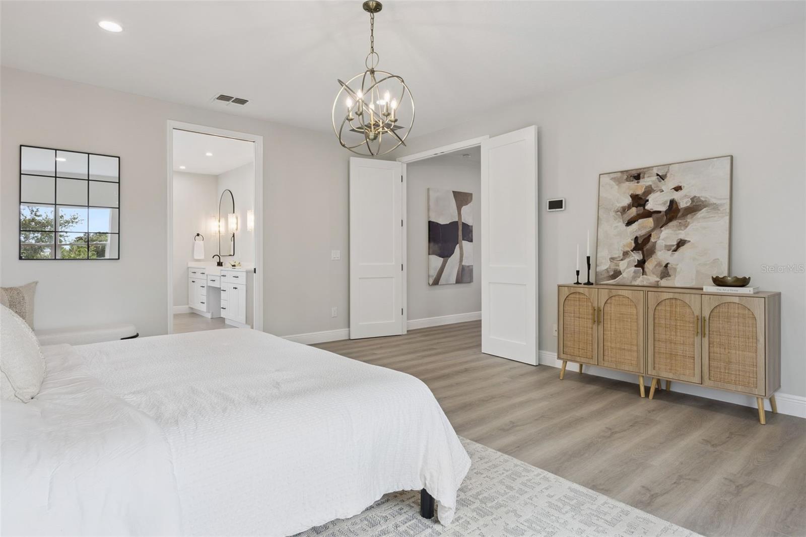 LAKE ROBERTS LNDG E - Residential