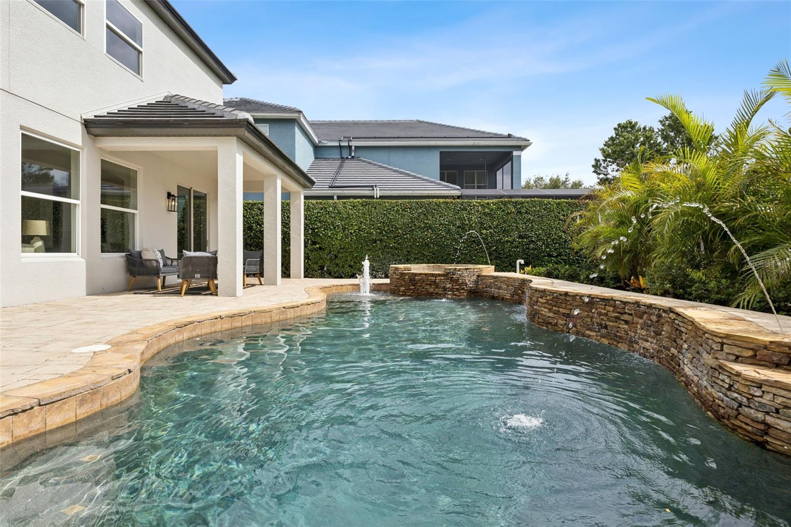 LAKE ROBERTS LNDG E - Residential