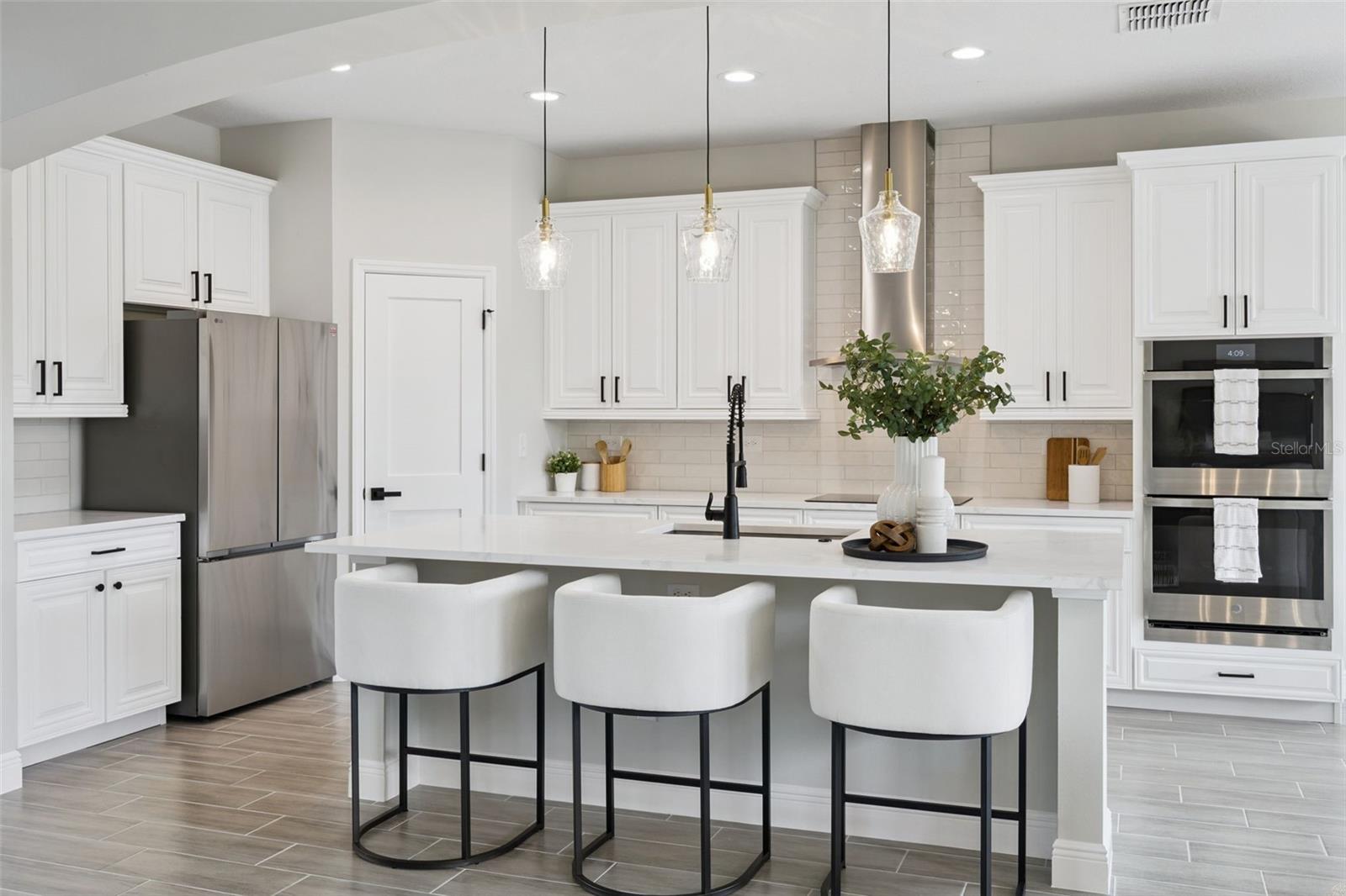 LAKE ROBERTS LNDG E - Residential