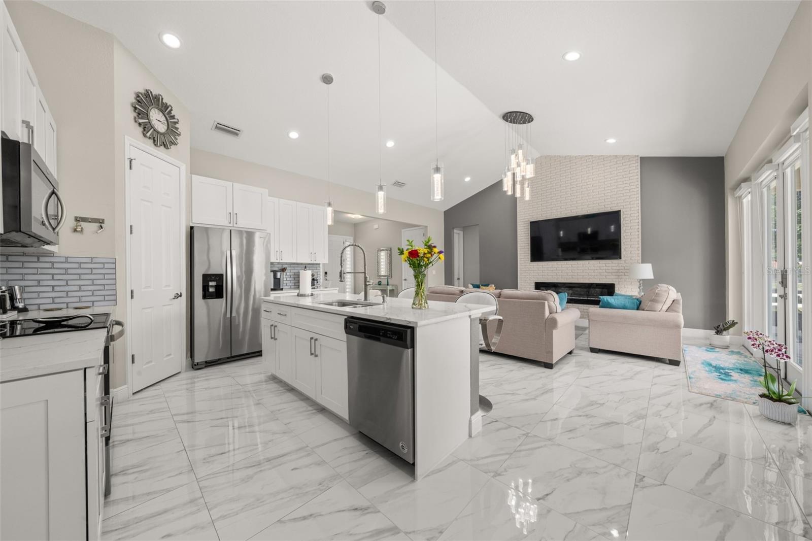 ORANGE BLOSSOM ESTATE - Residential