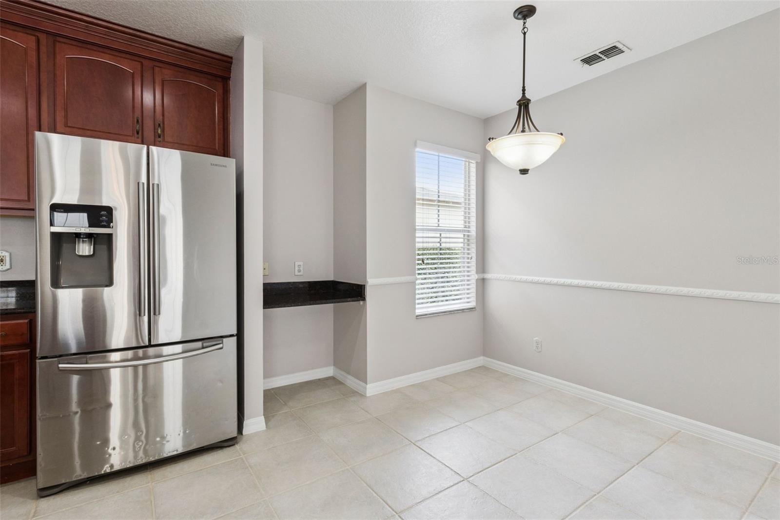 CELEBRATION ROSEVILLE CORNER - Residential
