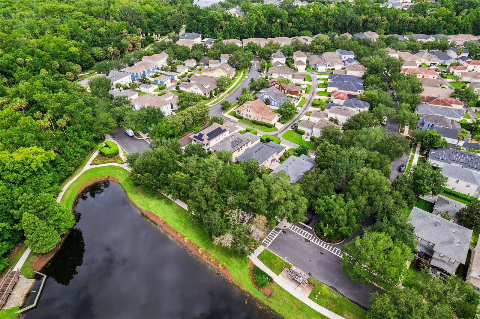 CELEBRATION ROSEVILLE CORNER - Residential