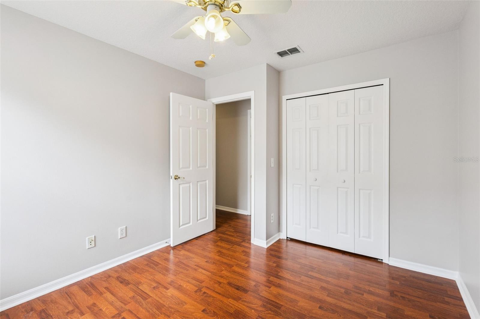 CELEBRATION ROSEVILLE CORNER - Residential