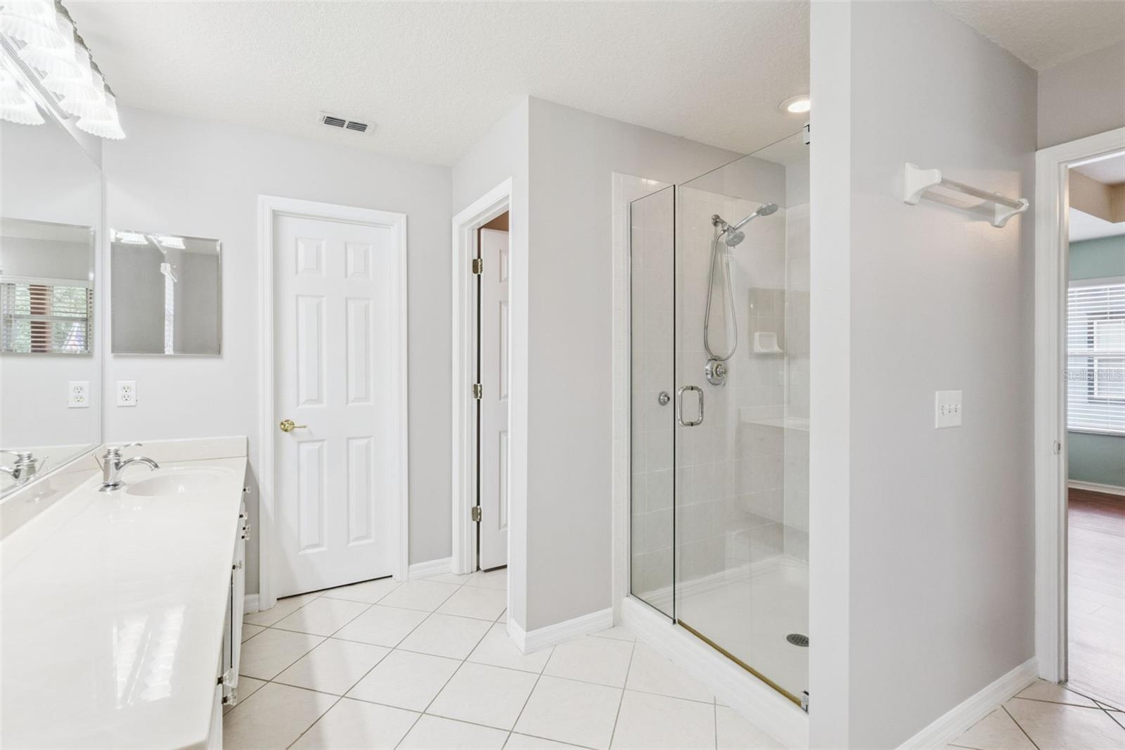 CELEBRATION ROSEVILLE CORNER - Residential