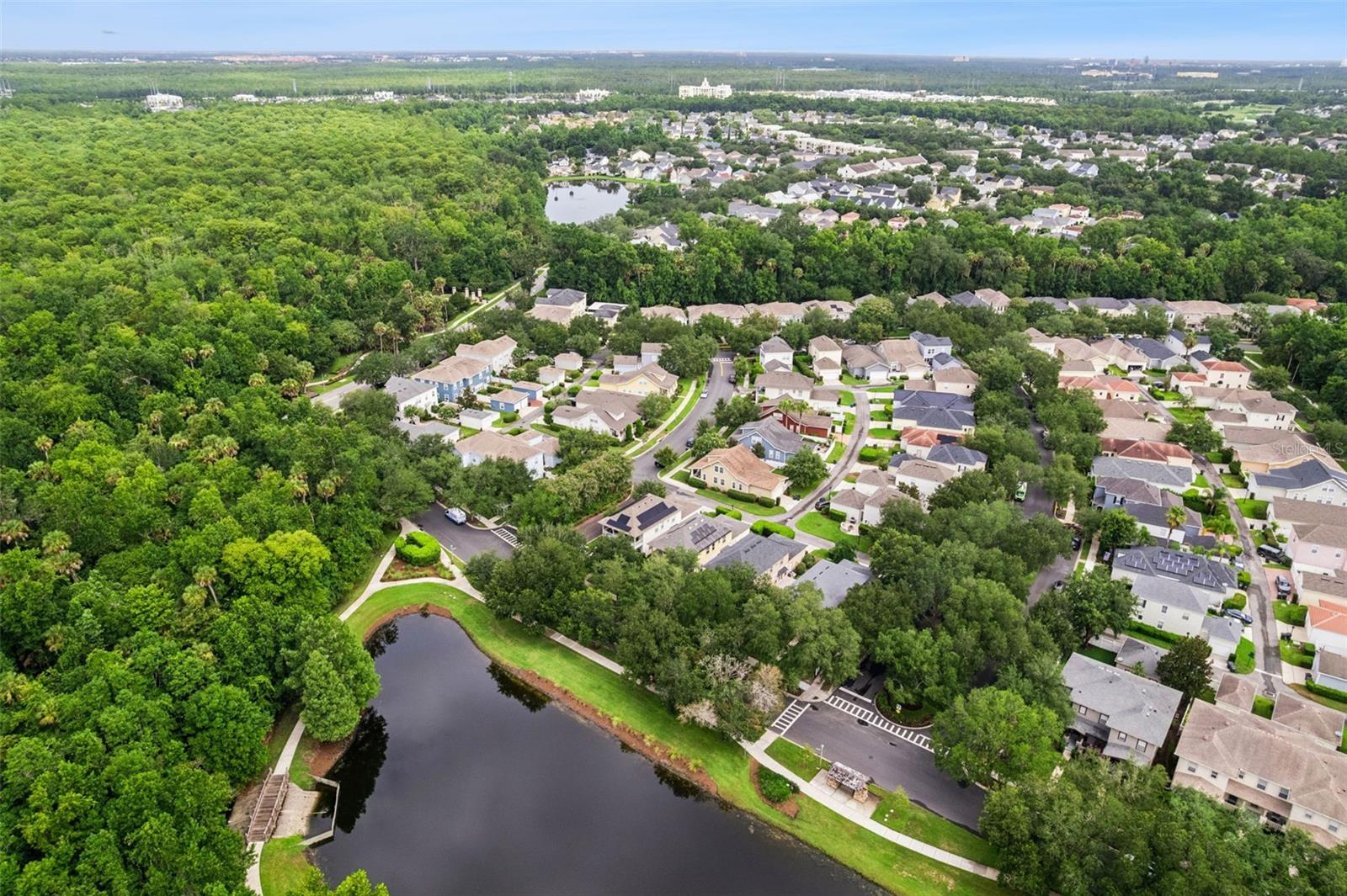 CELEBRATION ROSEVILLE CORNER - Residential