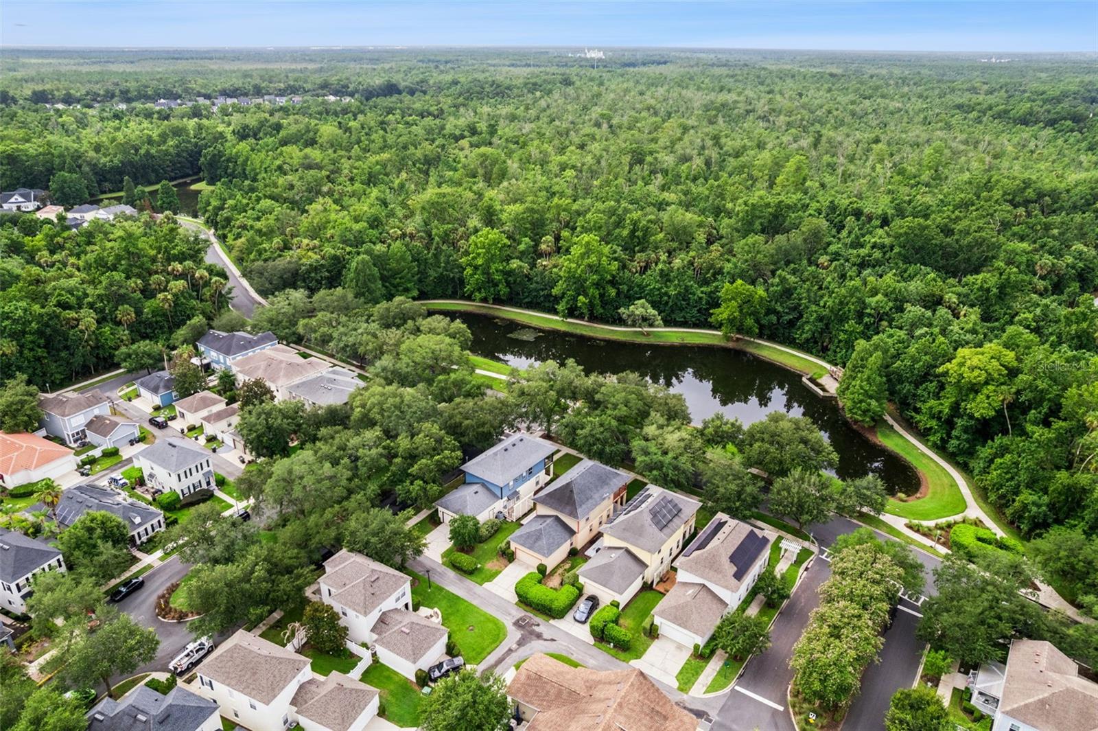 CELEBRATION ROSEVILLE CORNER - Residential