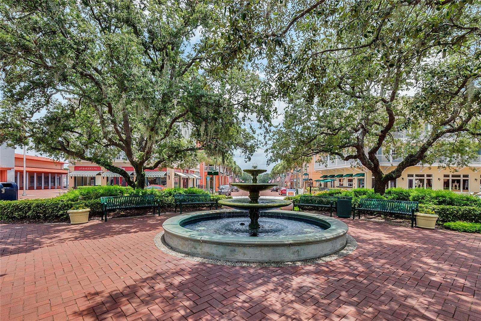 CELEBRATION ROSEVILLE CORNER - Residential