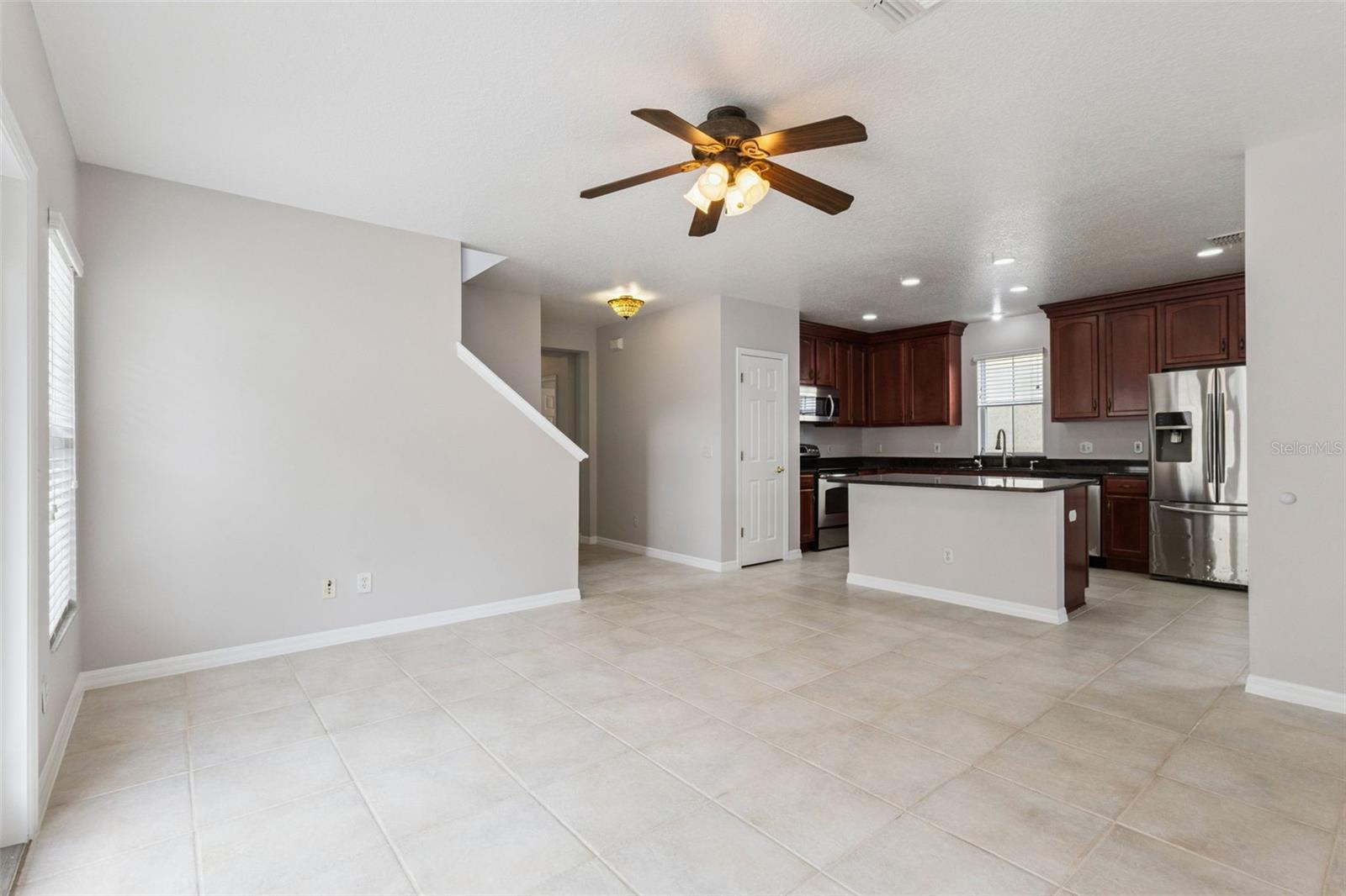 CELEBRATION ROSEVILLE CORNER - Residential
