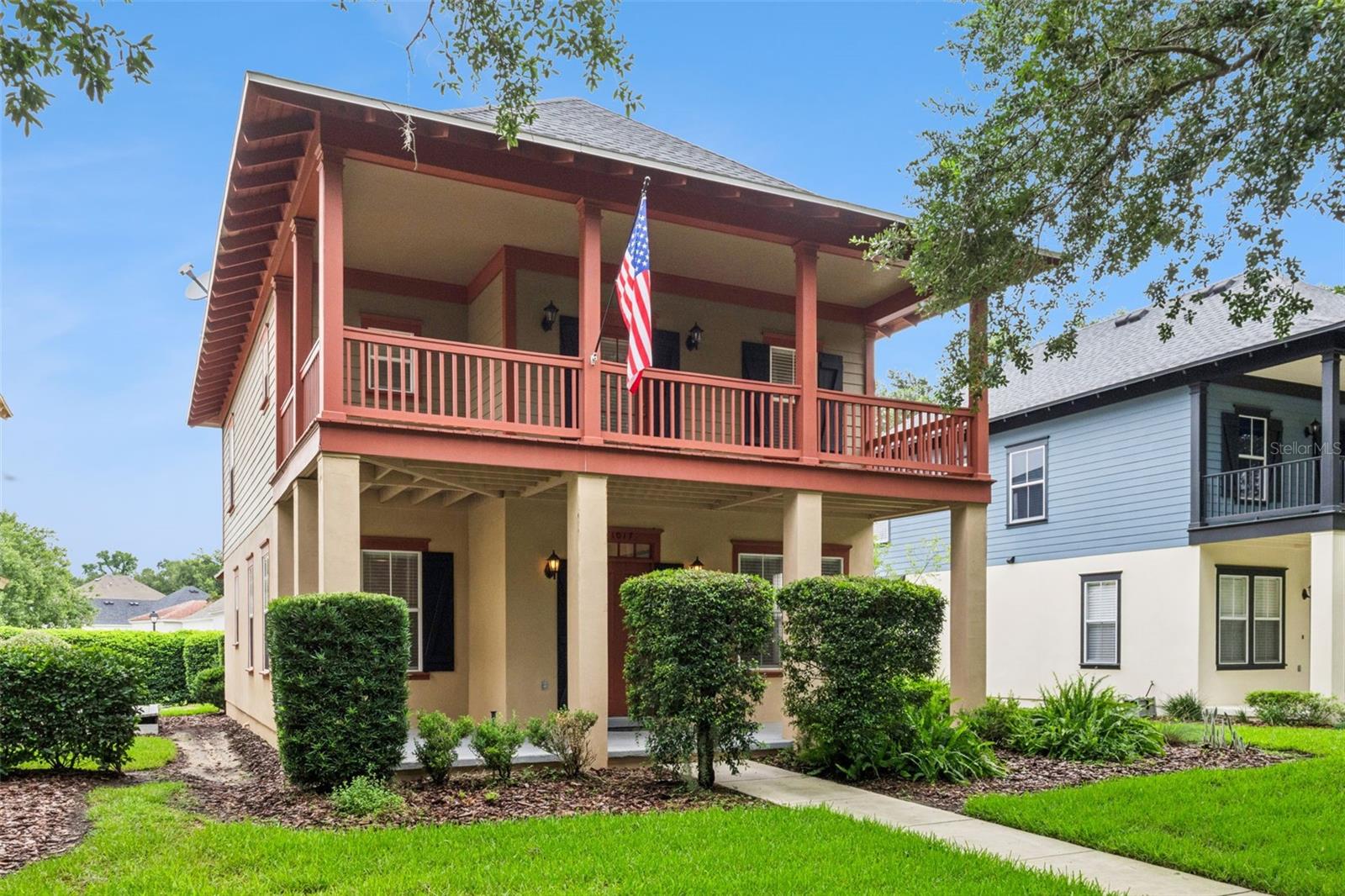 CELEBRATION ROSEVILLE CORNER - Residential