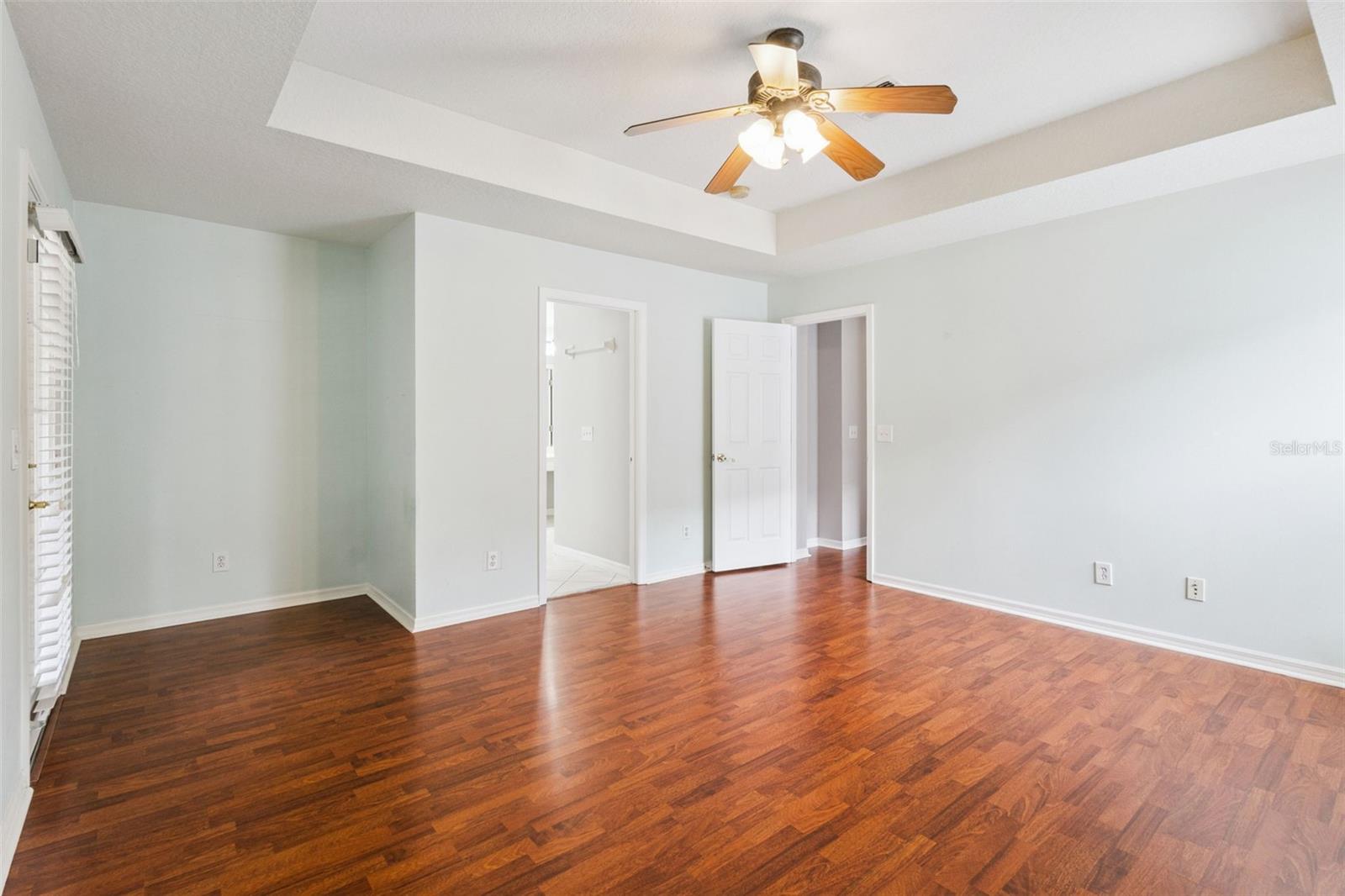 CELEBRATION ROSEVILLE CORNER - Residential
