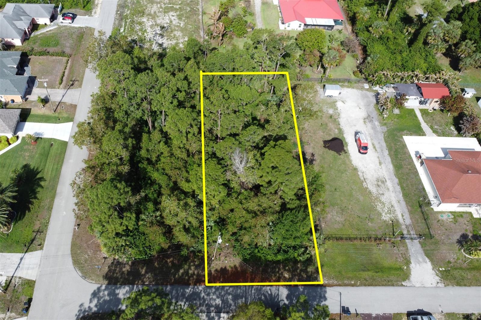 Build Your Dream Home in Lehigh Acres!
Don’t miss this great opportunity to own a vacant residential lot at 1103 Dorothy Ave N in a growing area of Lehigh Acres. This spacious parcel offers the perfect blank canvas to design and build the home you’ve always envisioned.
Located in a quiet neighborhood with plenty of new construction nearby, this lot provides a peaceful setting while still being conveniently close to shopping, dining, schools, and major roadways. With no HOA and plenty of room for a custom home, pool, or outdoor living space, the possibilities are endless. Zoned RS-1
Whether you’re a builder, investor, or future homeowner, this is an excellent chance to secure land in a rapidly developing area.
Drive by today and imagine the possibilities!