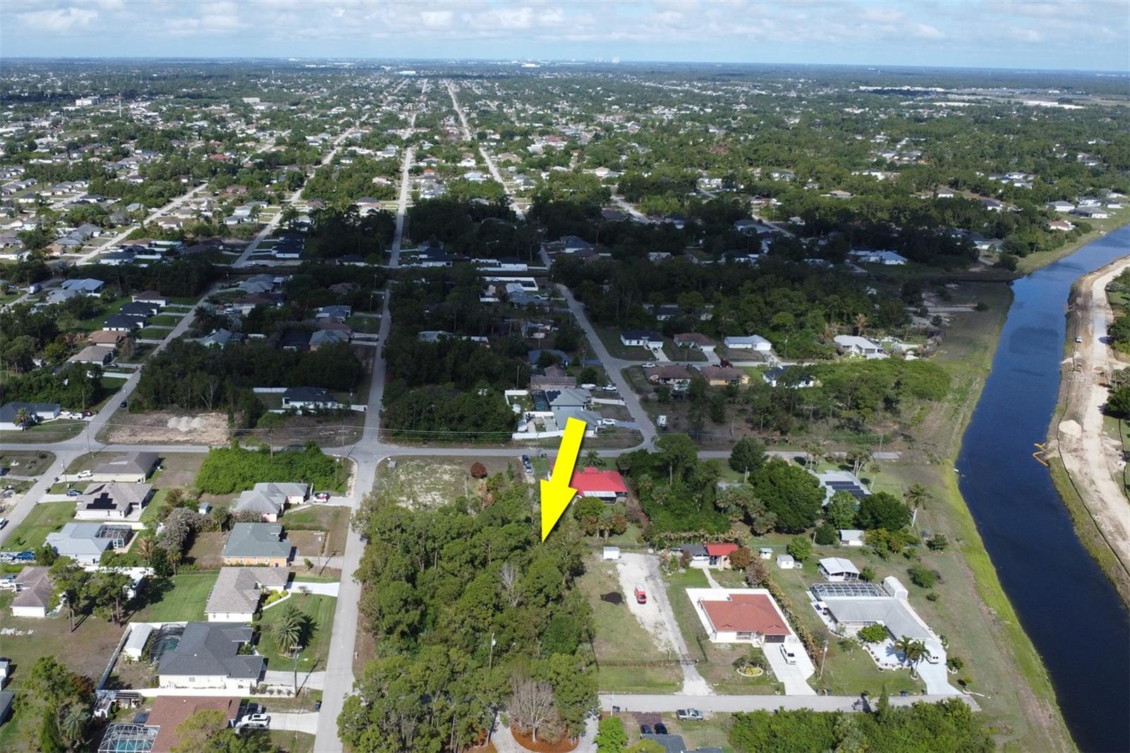 LEHIGH ACRES - Land
