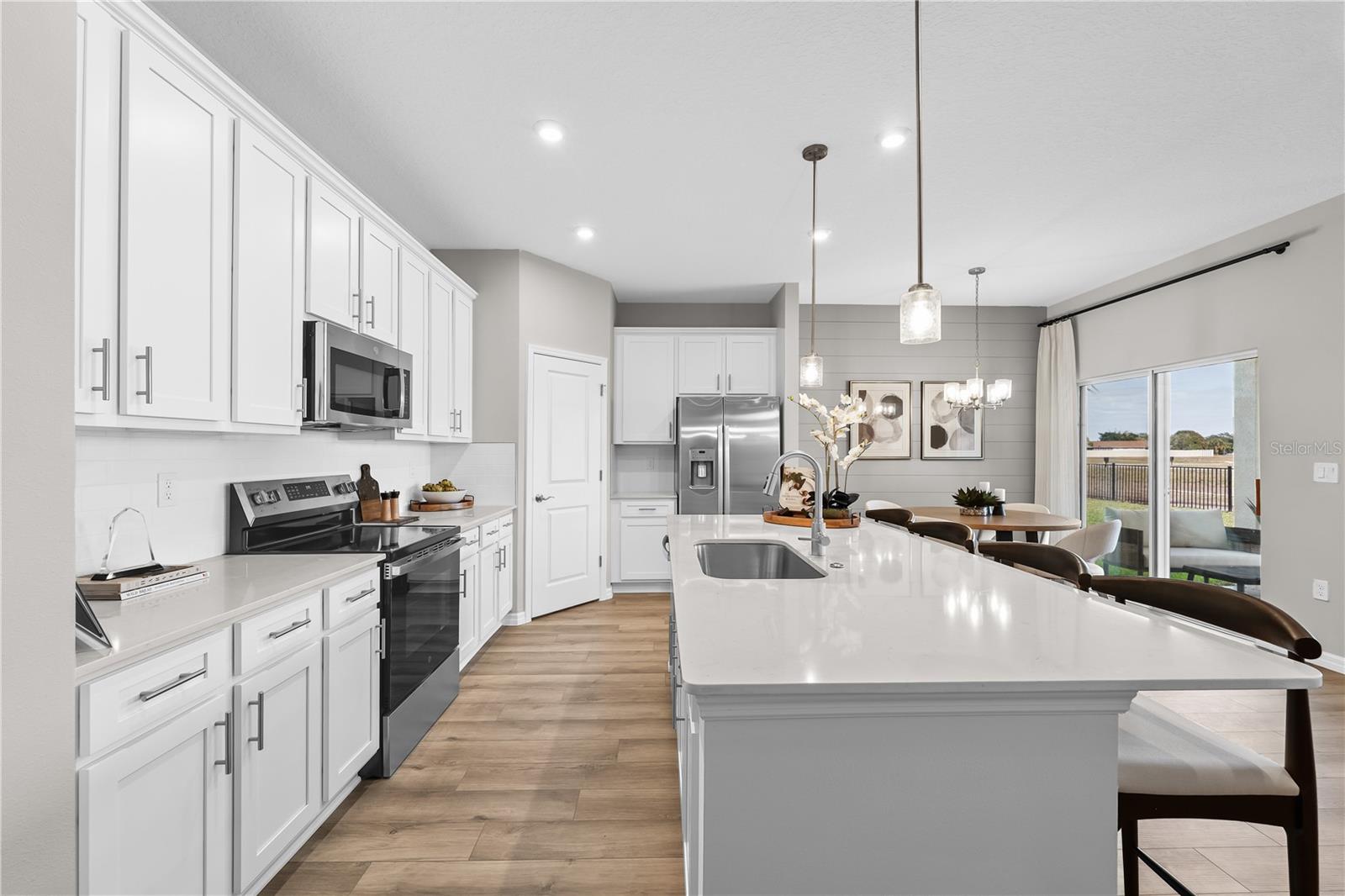 GROVES AT GRAND ISLAND - Residential