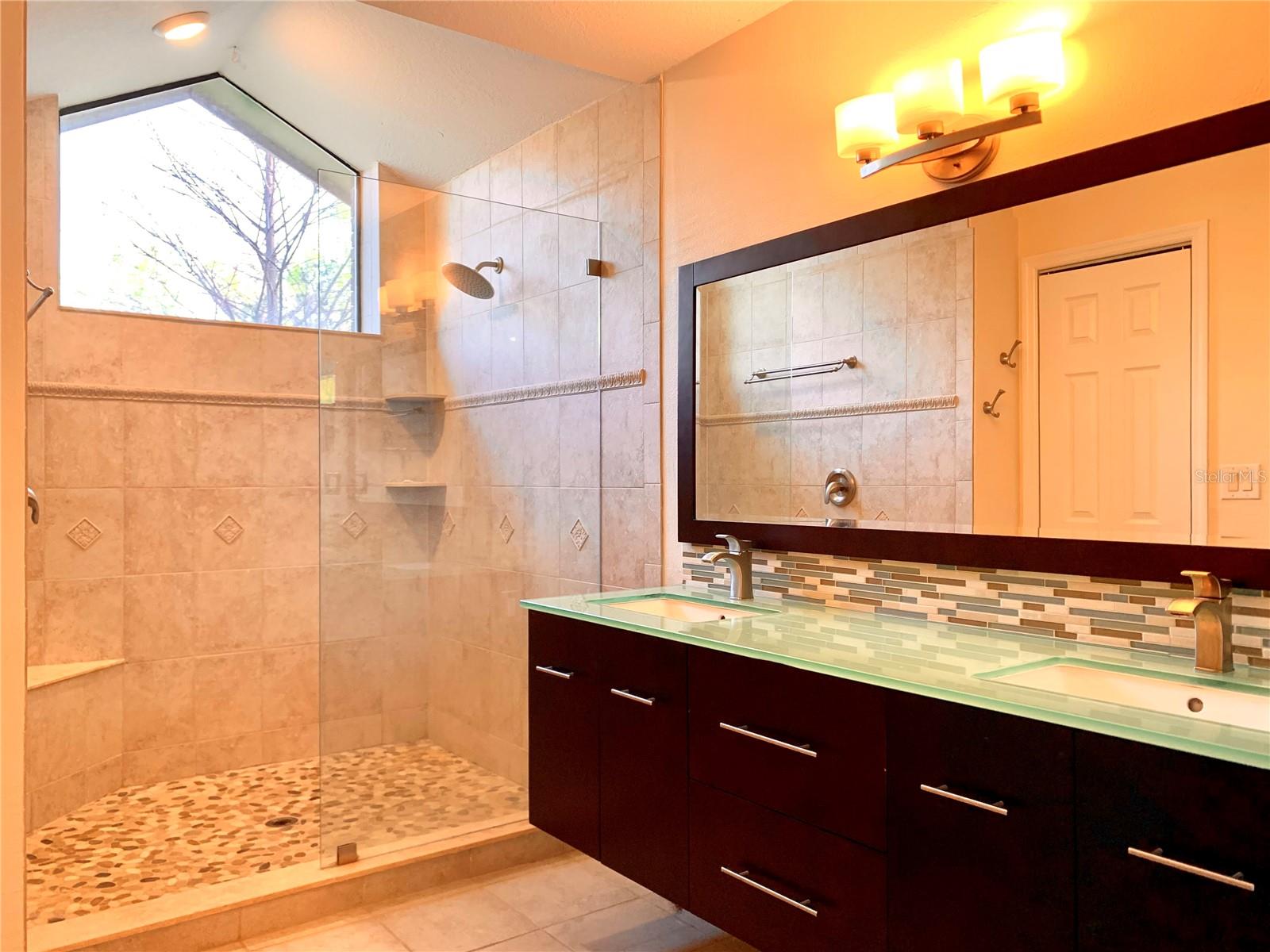 OAK FOREST UNIT 6 - Residential Lease