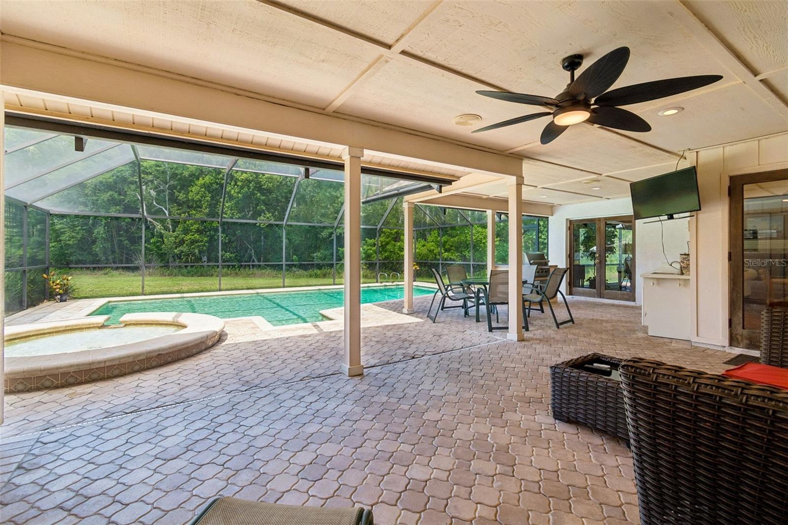 TAMPA PALMS UNIT 3 REP OF - Residential