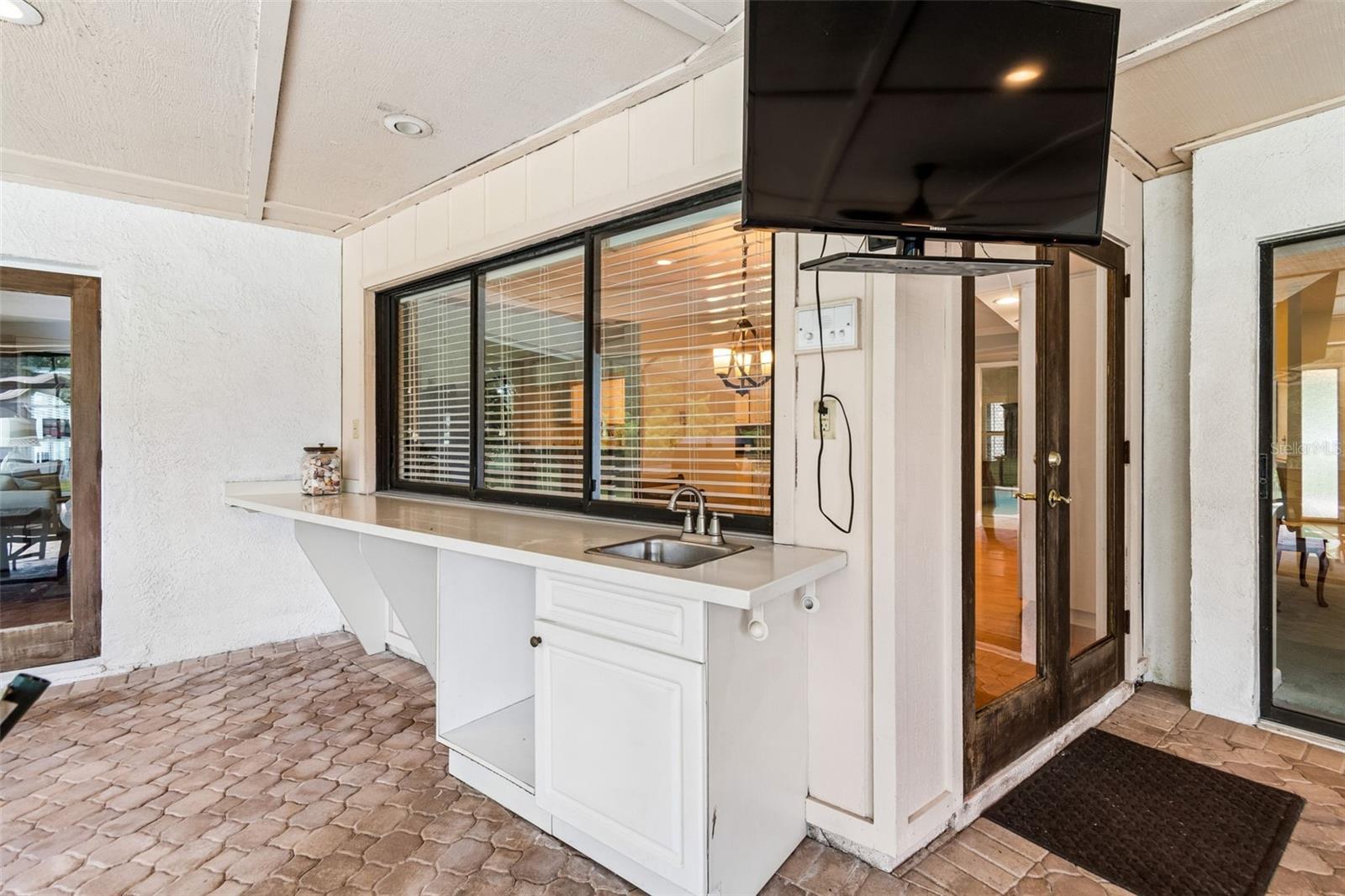 TAMPA PALMS UNIT 3 REP OF - Residential