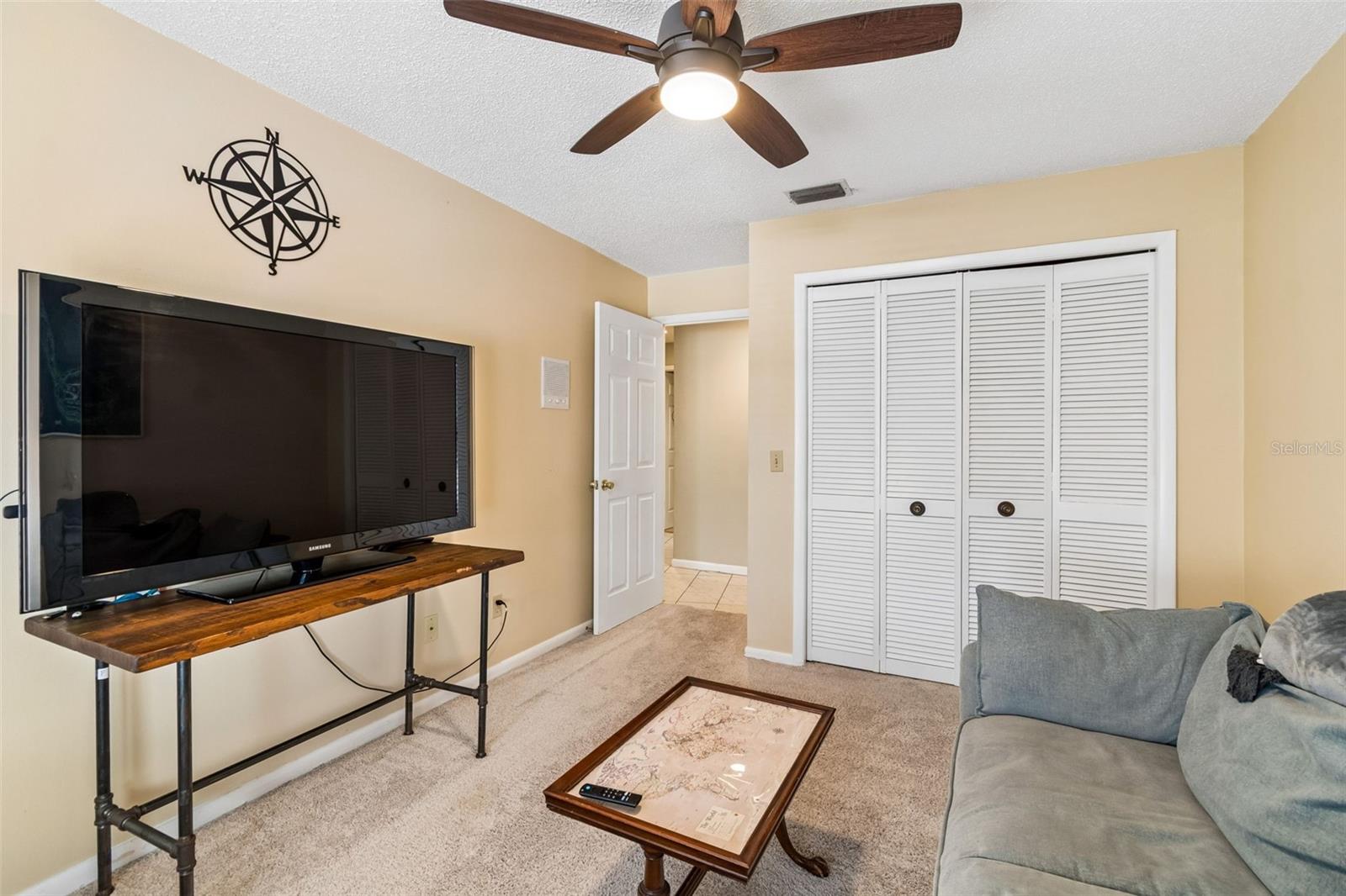 TAMPA PALMS UNIT 3 REP OF - Residential