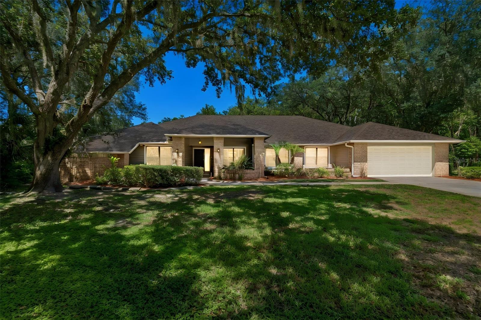 TAMPA PALMS UNIT 3 REP OF - Residential