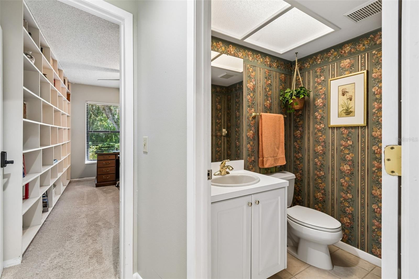 TAMPA PALMS UNIT 3 REP OF - Residential