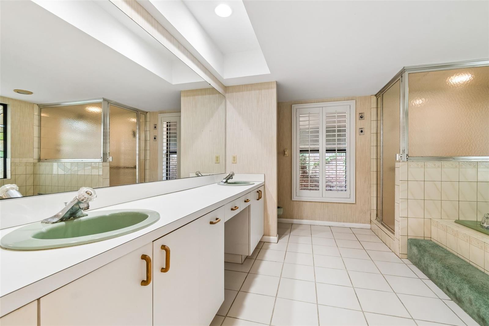 TAMPA PALMS UNIT 3 REP OF - Residential