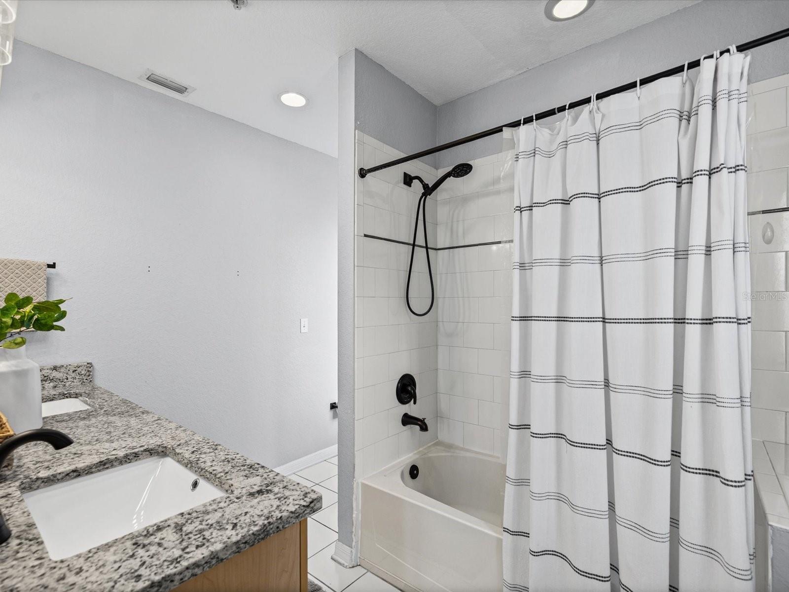 HEATHER BAY CONDO TWNHMS - Residential