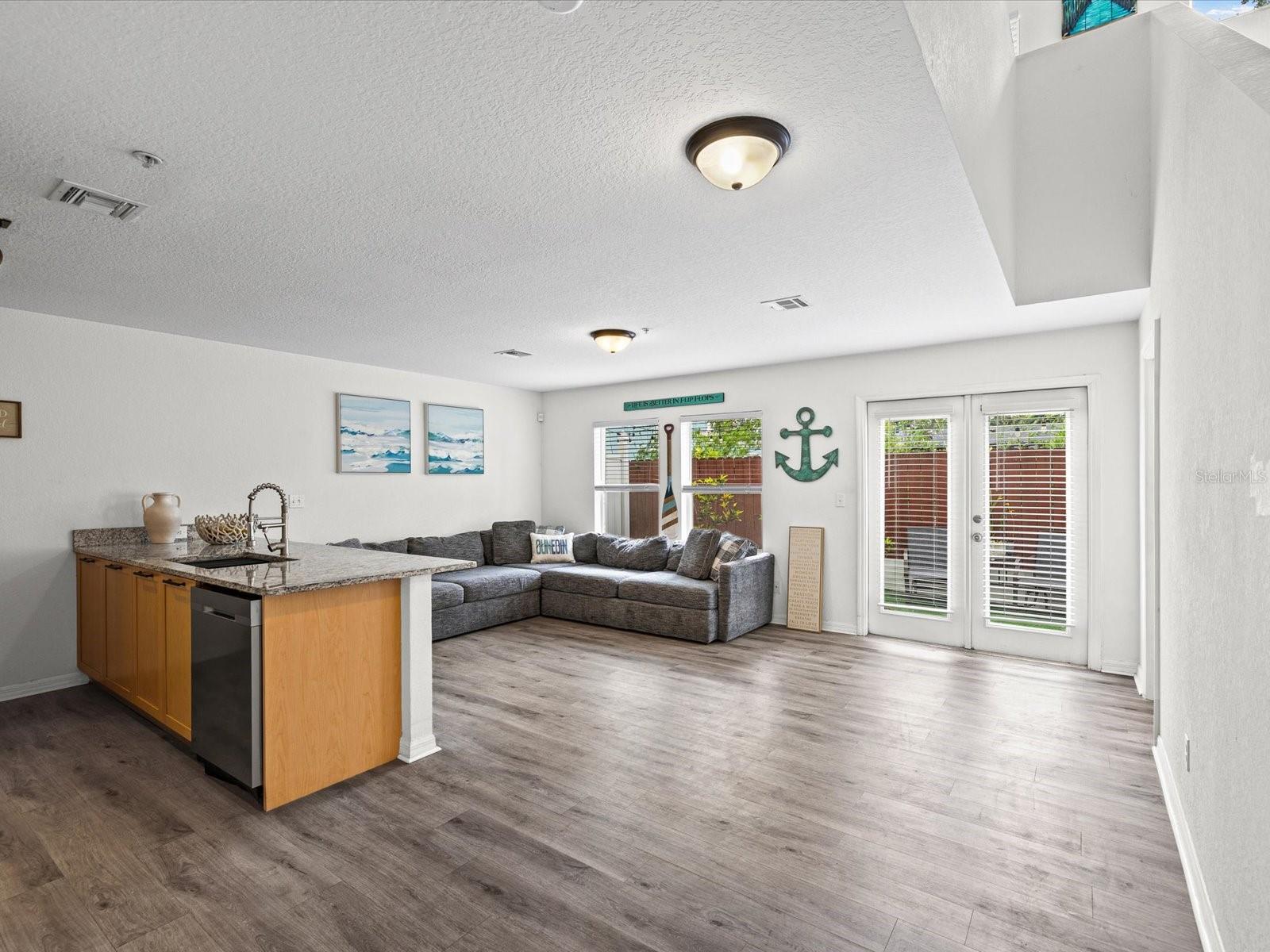 HEATHER BAY CONDO TWNHMS - Residential