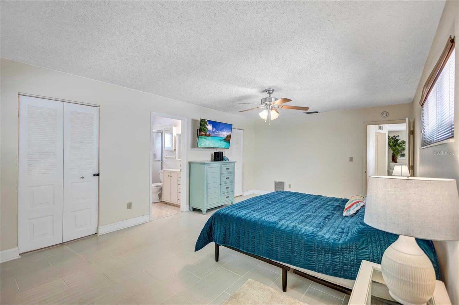 RIDGEWOOD GROVES - Residential