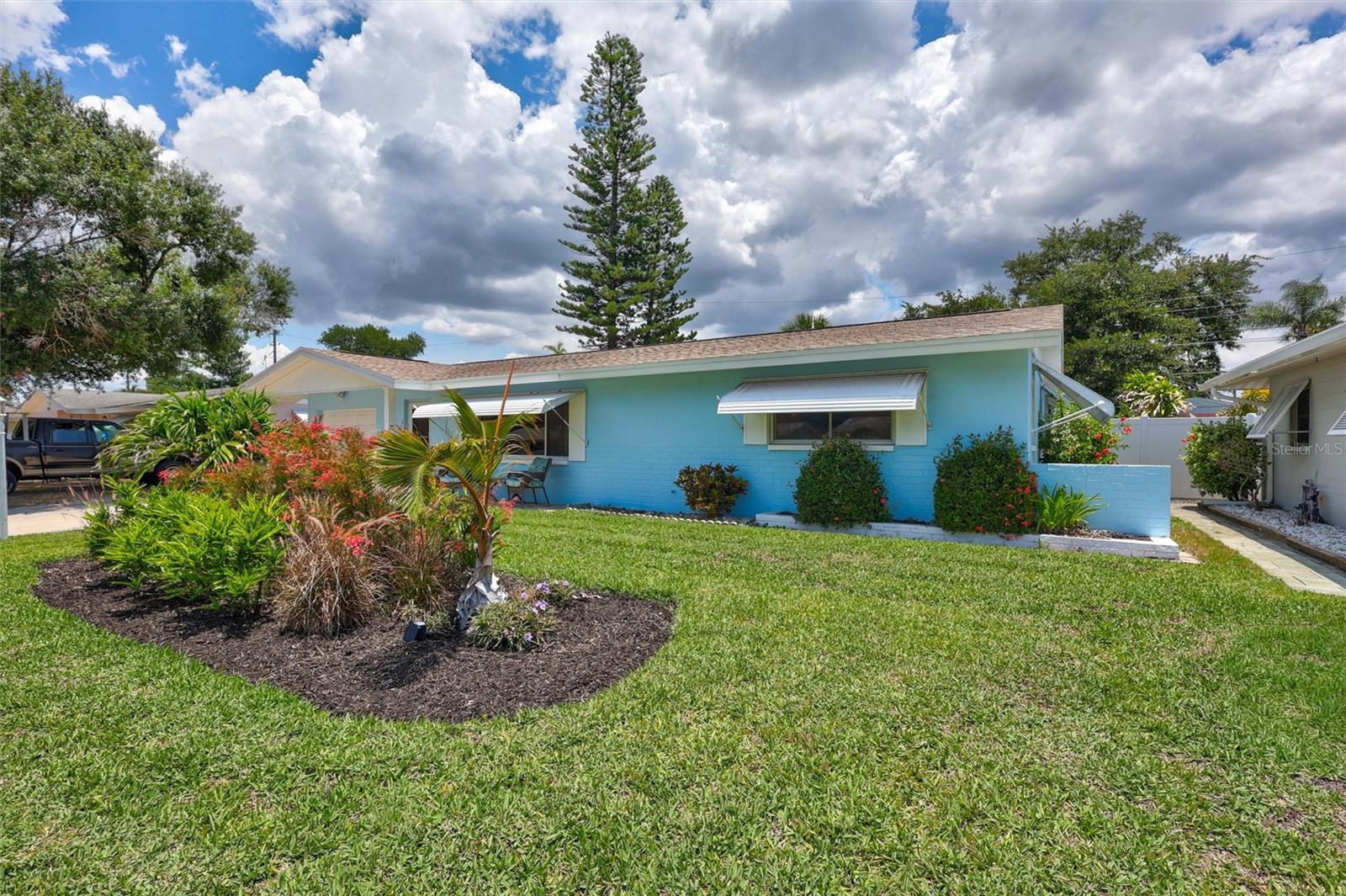 RIDGEWOOD GROVES - Residential