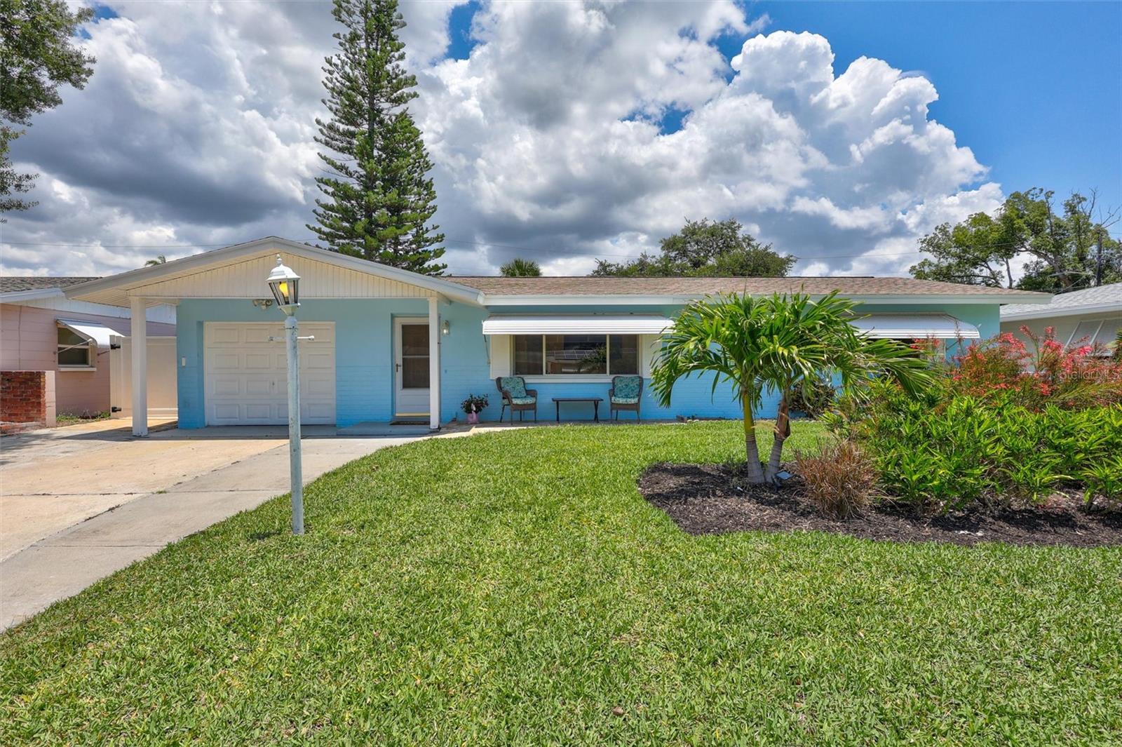 RIDGEWOOD GROVES - Residential