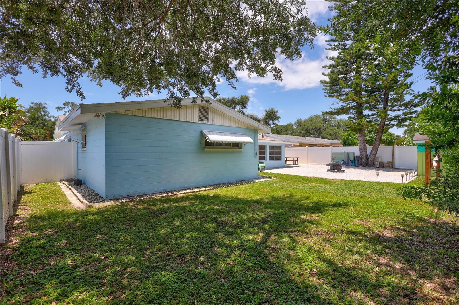 RIDGEWOOD GROVES - Residential