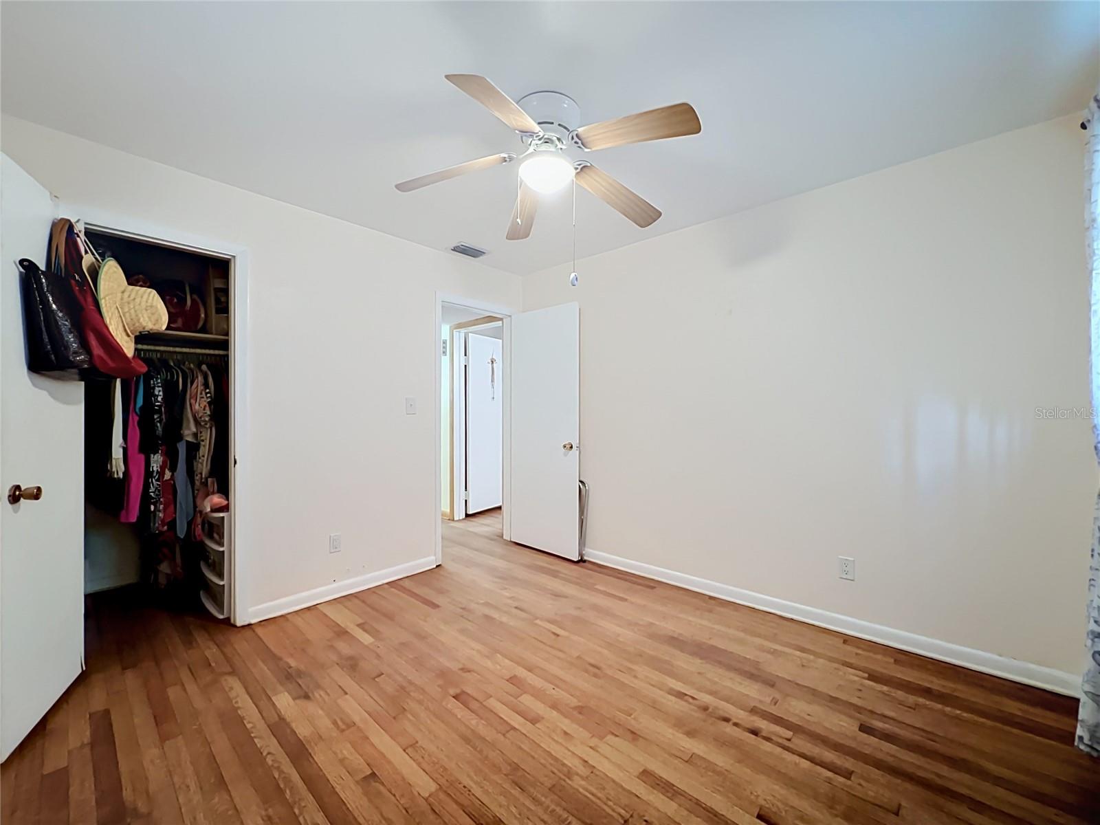 ENGELWOOD PARK - Residential