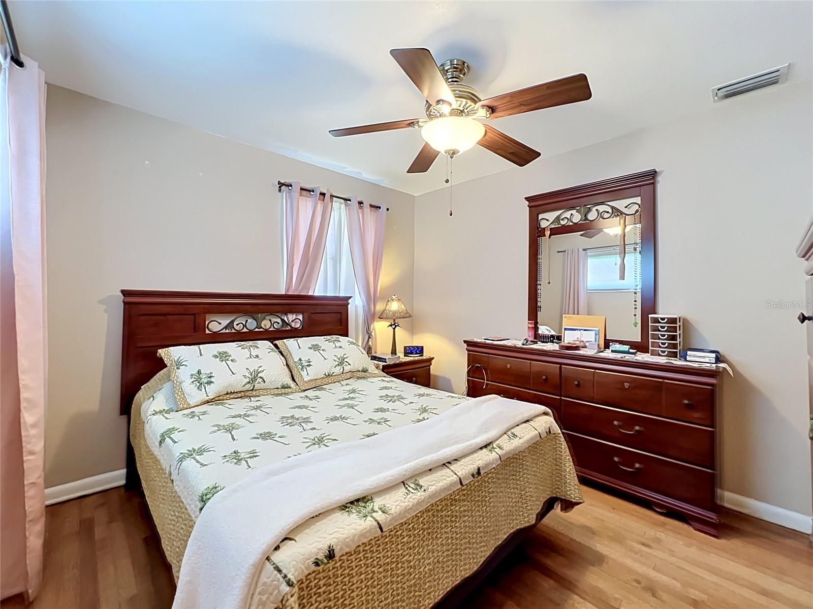 ENGELWOOD PARK - Residential