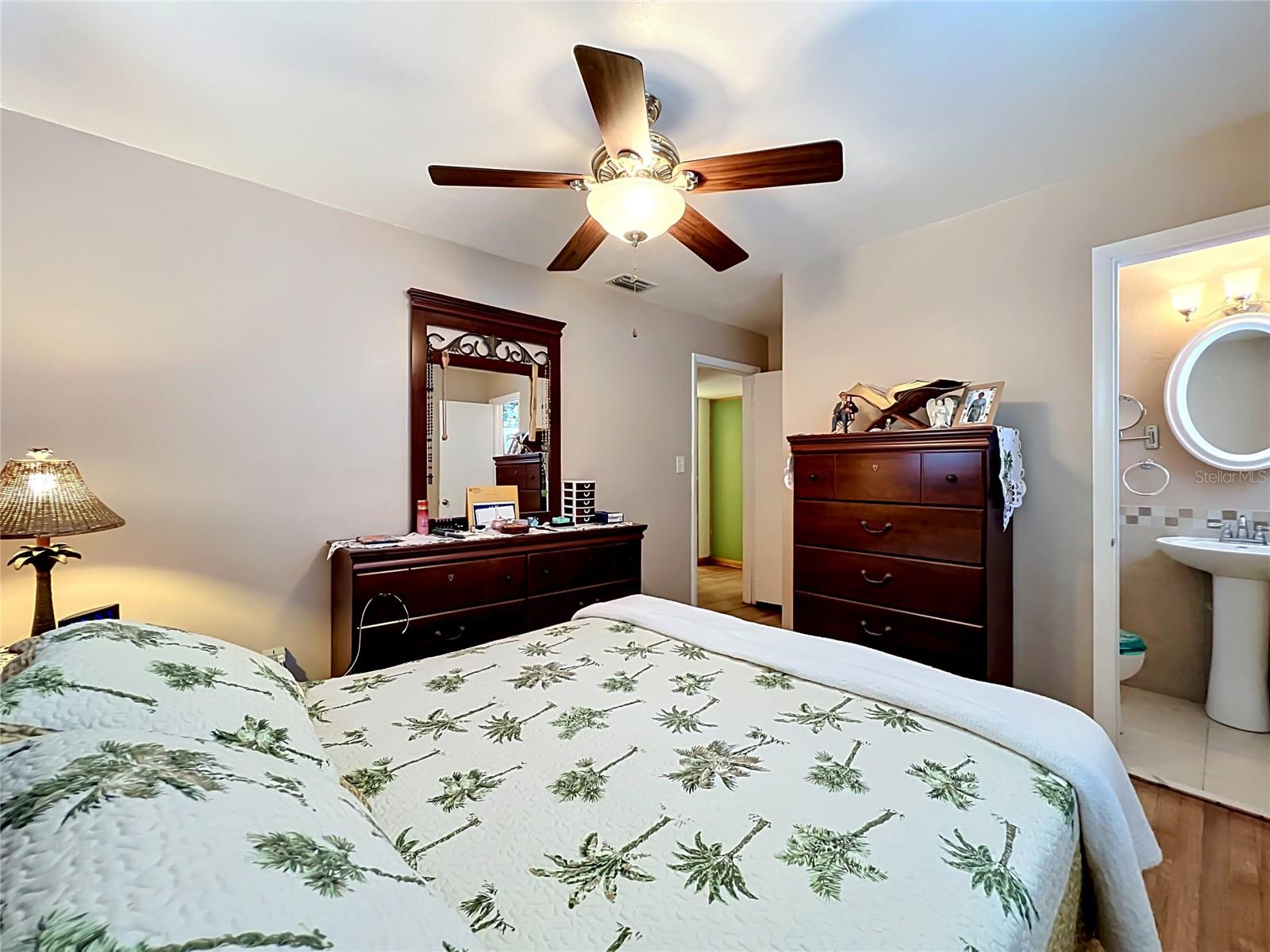 ENGELWOOD PARK - Residential