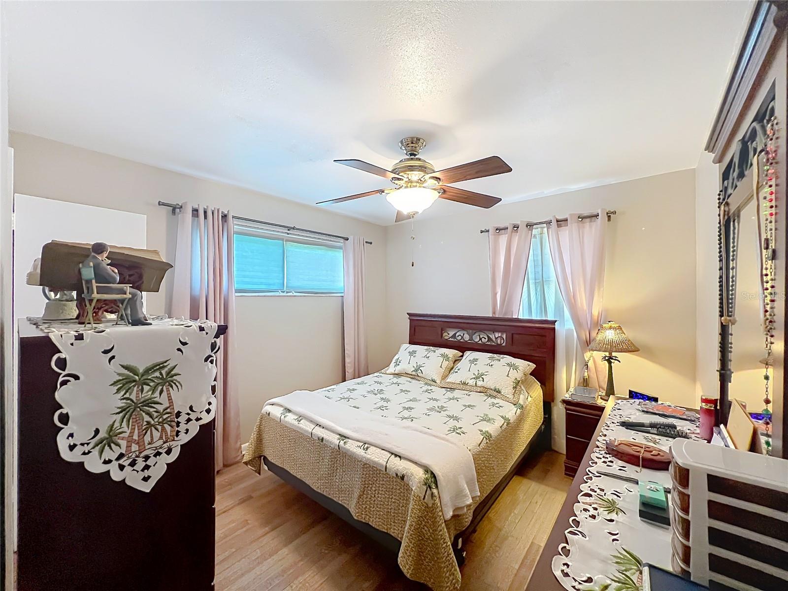 ENGELWOOD PARK - Residential