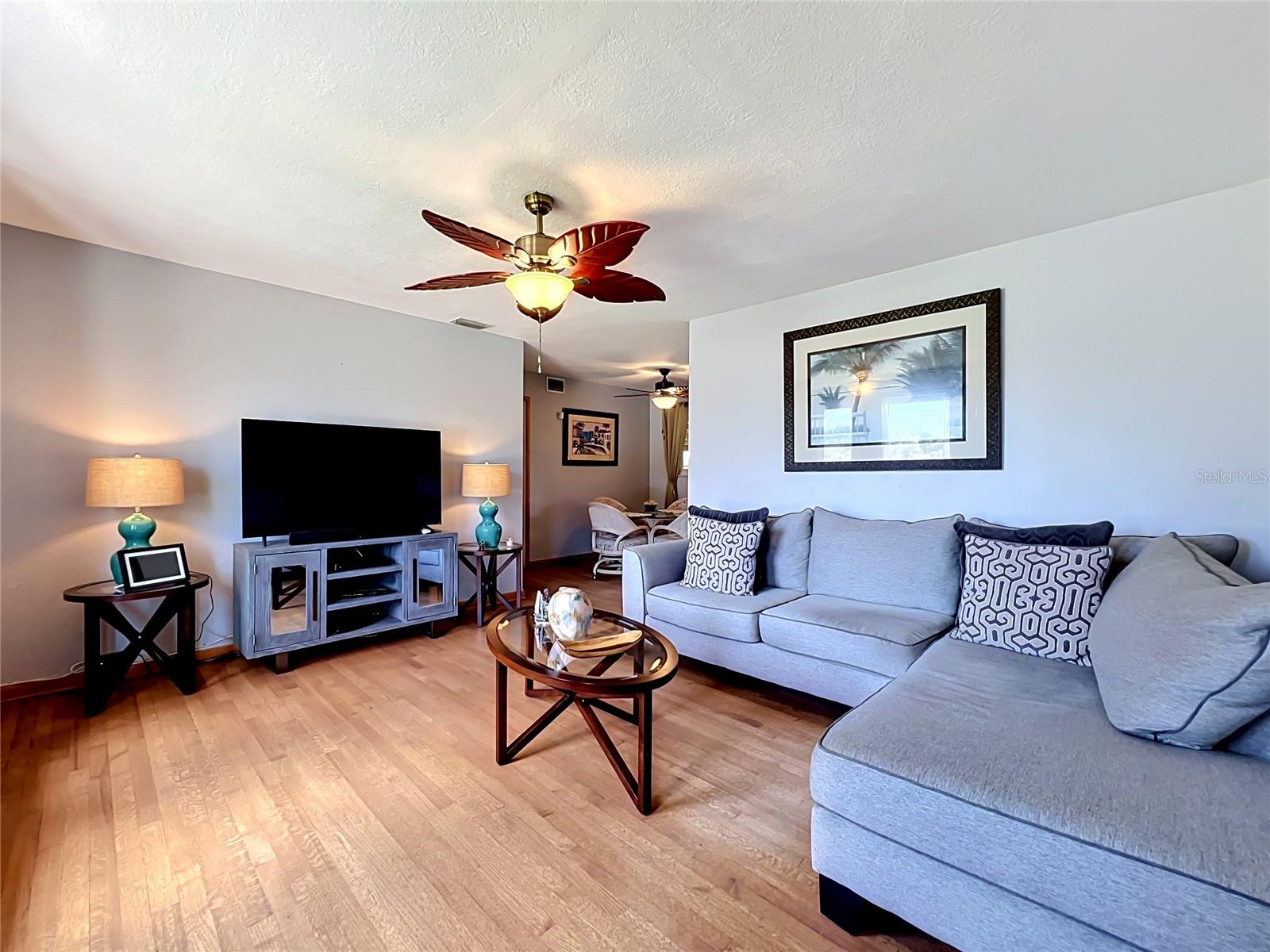 ENGELWOOD PARK - Residential