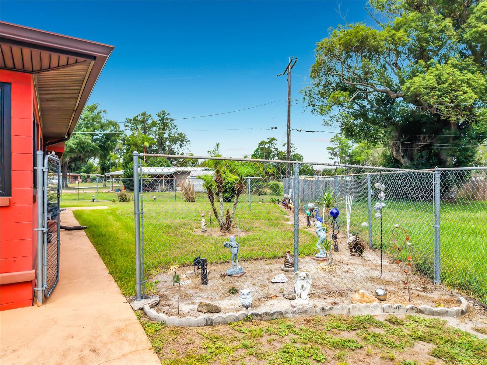 ENGELWOOD PARK - Residential