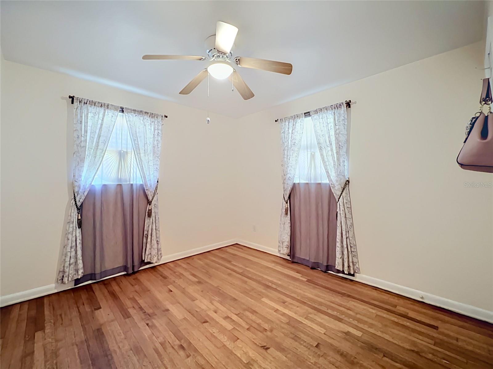ENGELWOOD PARK - Residential