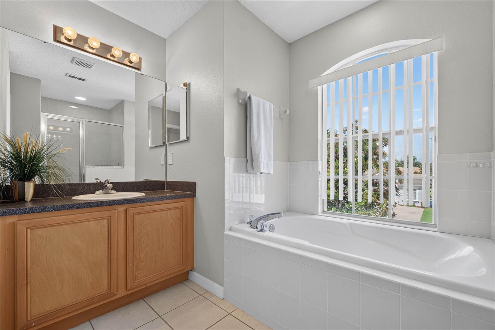 CALABAY PARK AT TOWER LAKE PH 02 - Residential