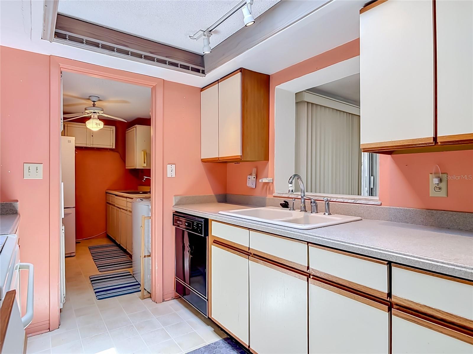 SILVER SANDS SEC D - Residential