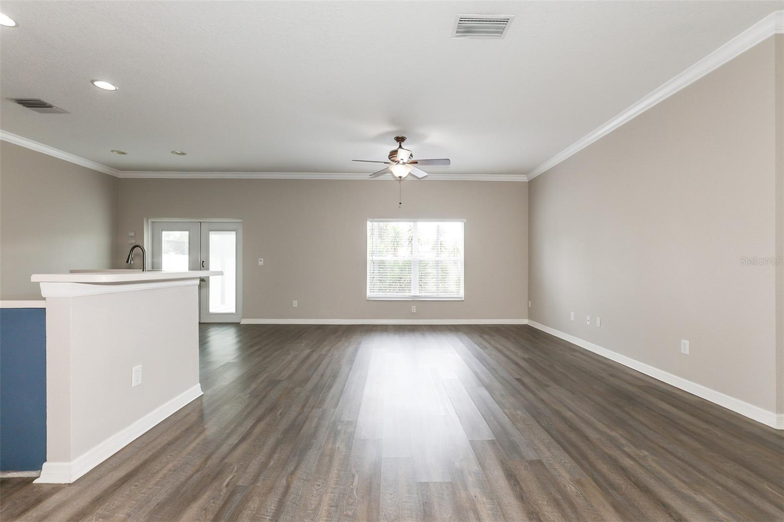 ESTATES AT PARSONS POINTE - Residential
