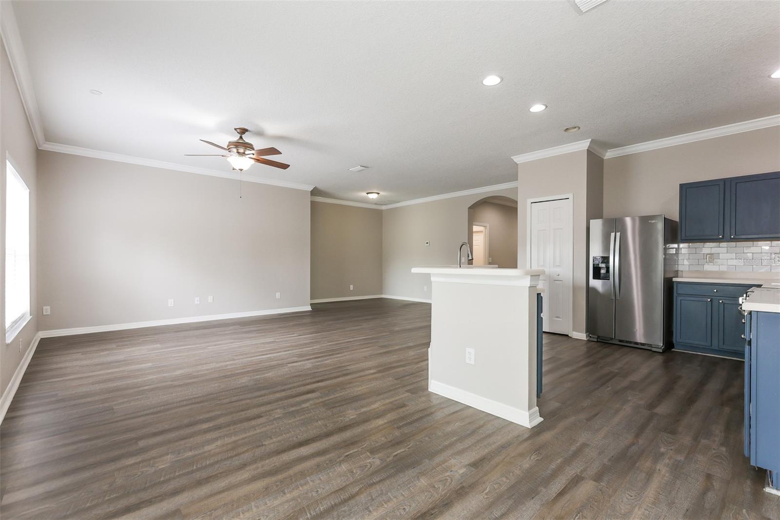 ESTATES AT PARSONS POINTE - Residential