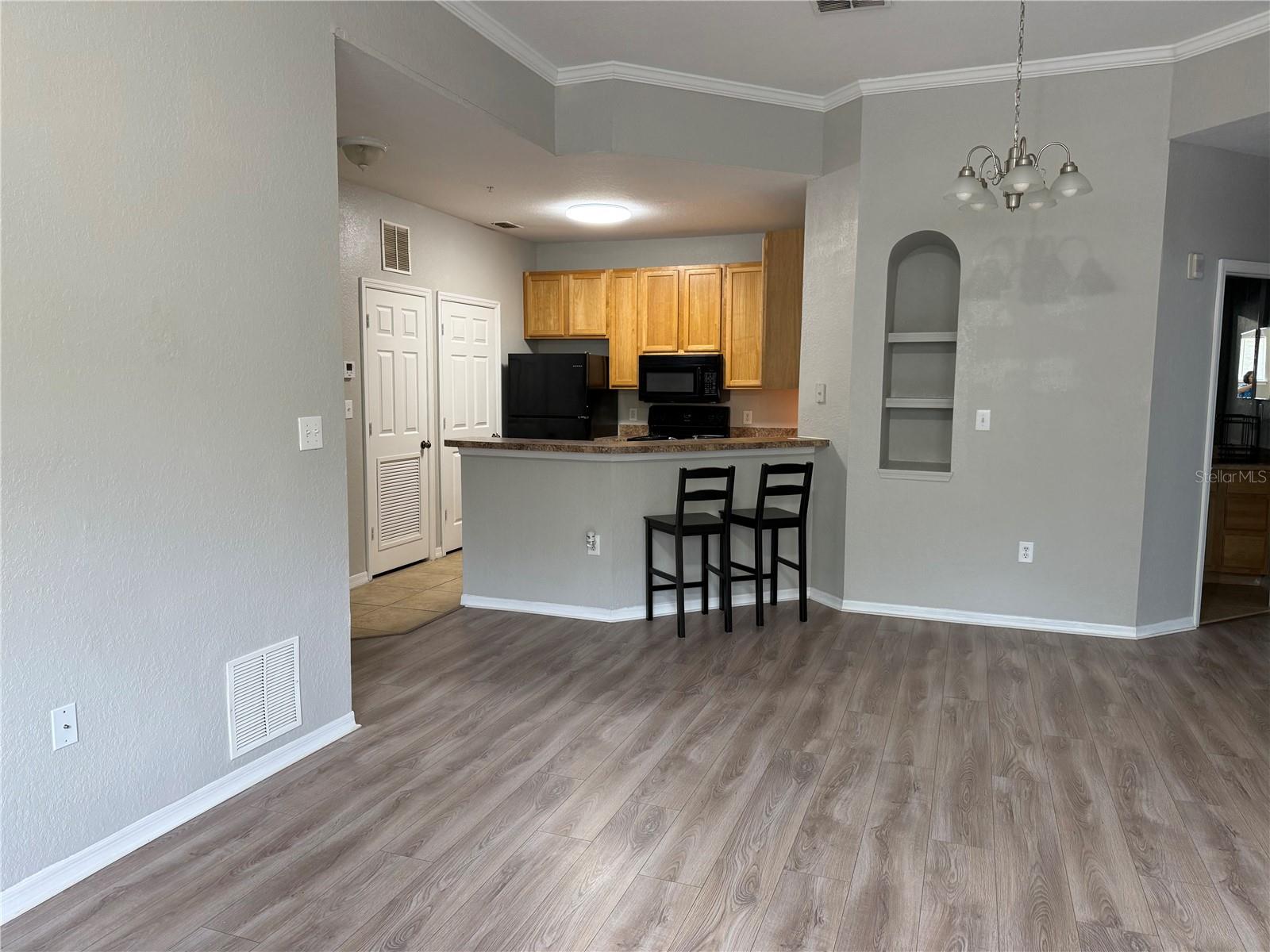 COURTNEY PALMS CONDO - Residential Lease