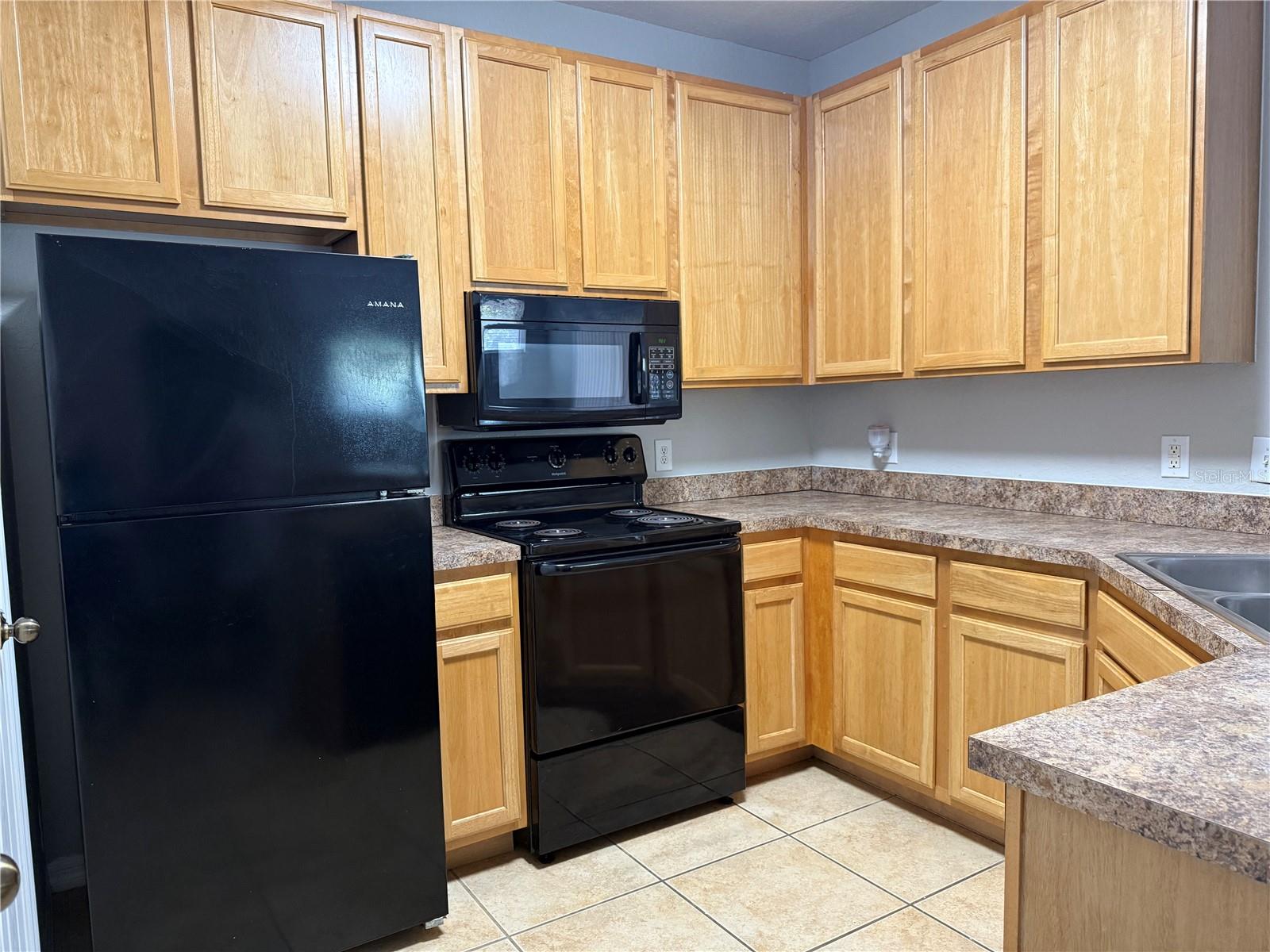 COURTNEY PALMS CONDO - Residential Lease