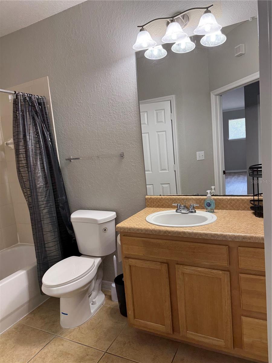 COURTNEY PALMS CONDO - Residential Lease