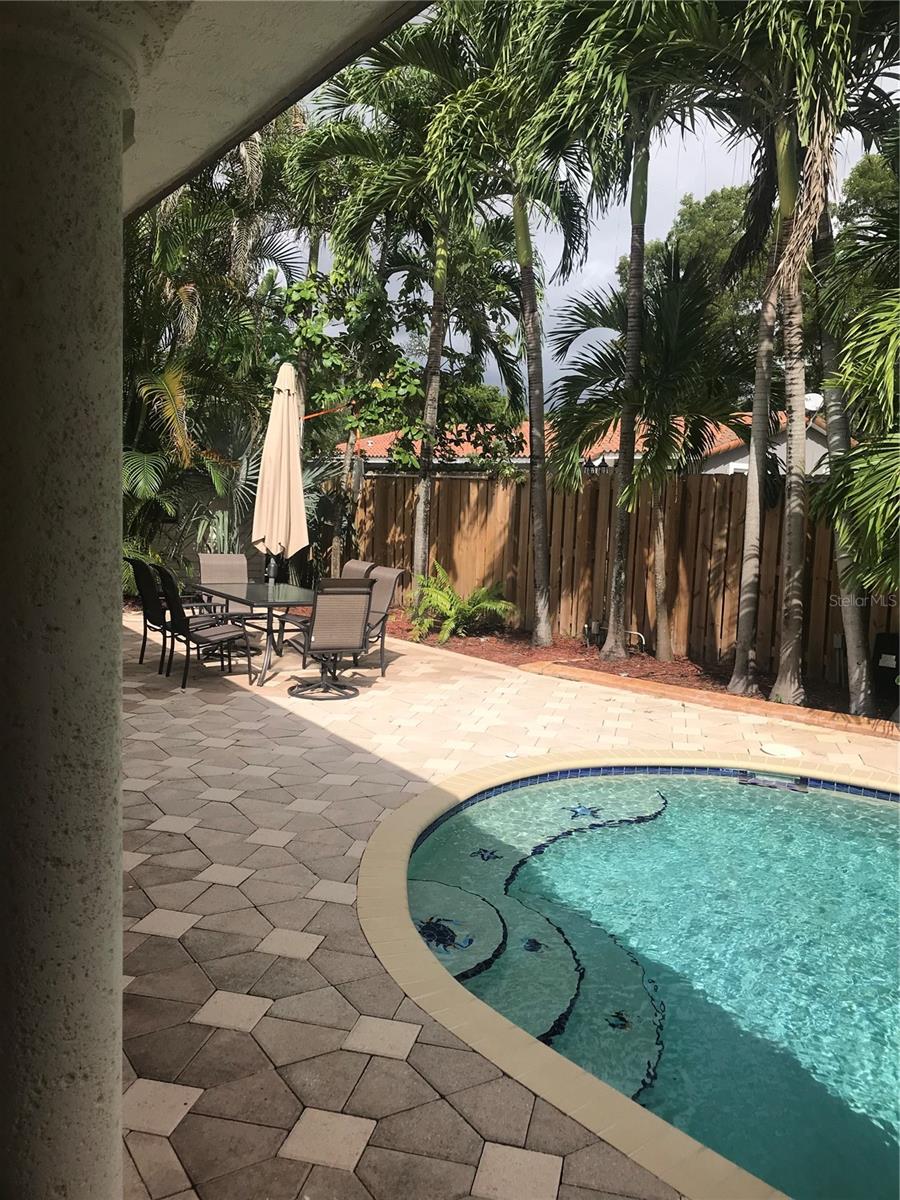 MIAMI LAKES SEC 04 - Residential
