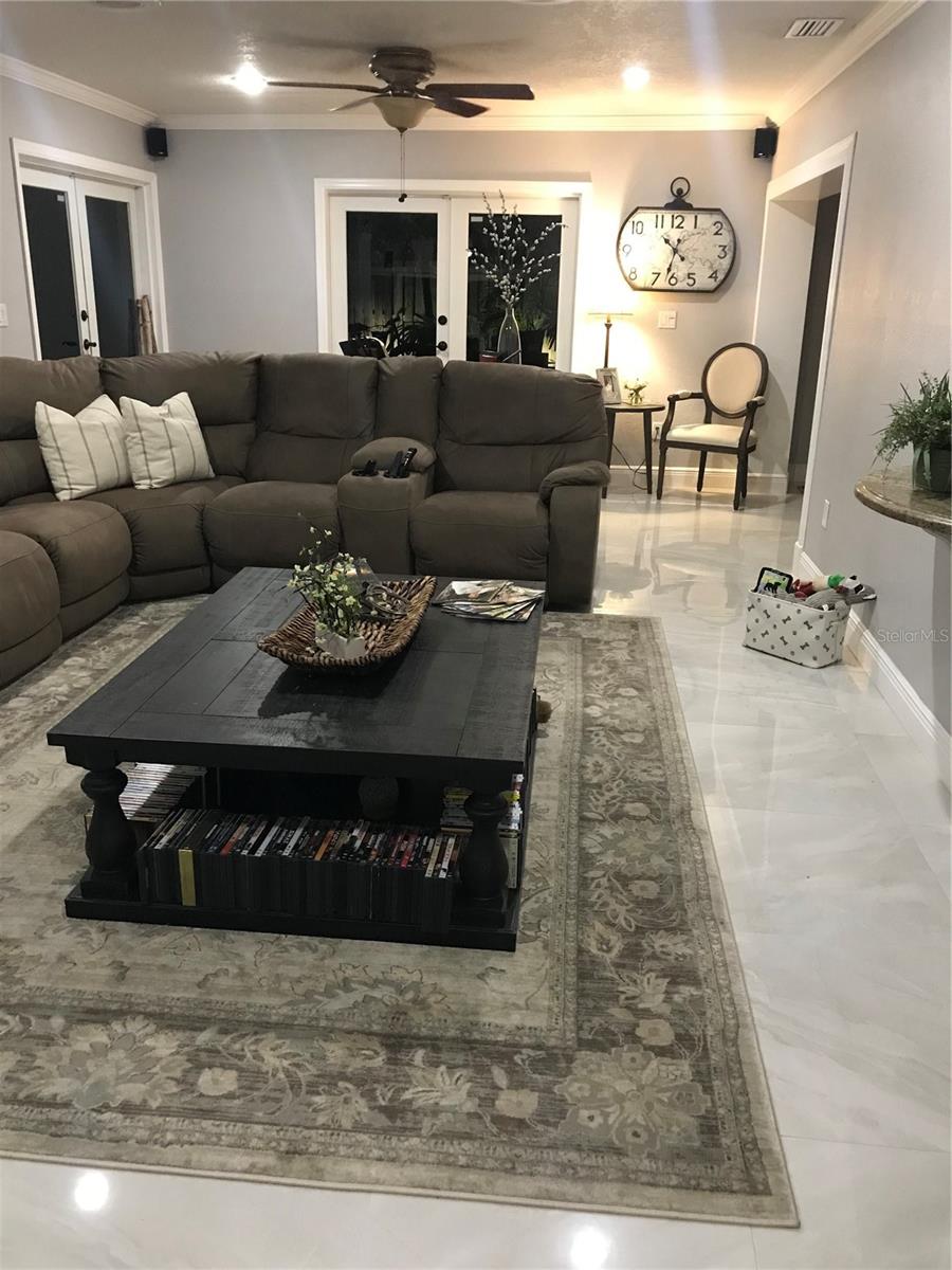 MIAMI LAKES SEC 04 - Residential